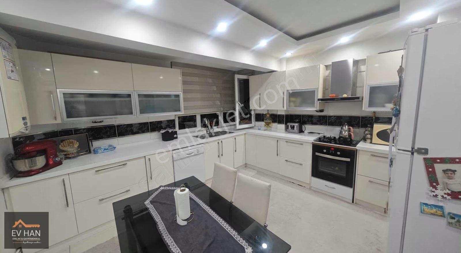 Sarıgüllük Mahallesinde 4+1 Cadde Üstü Asansörlü Daıre - Görsel 19