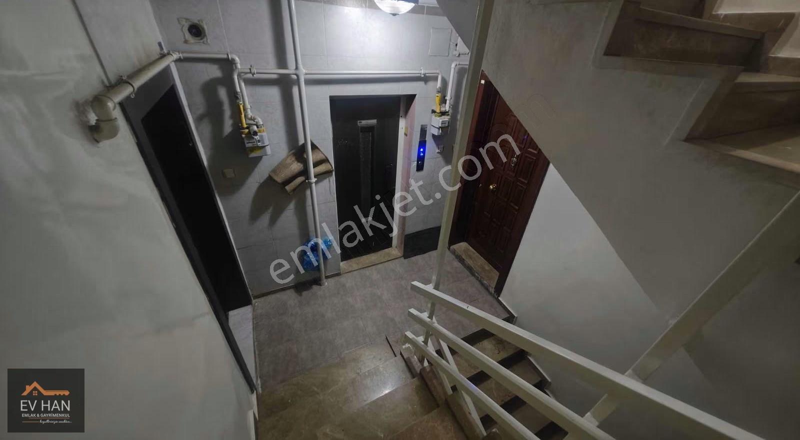Sarıgüllük Mahallesinde 4+1 Cadde Üstü Asansörlü Daıre - Görsel 24
