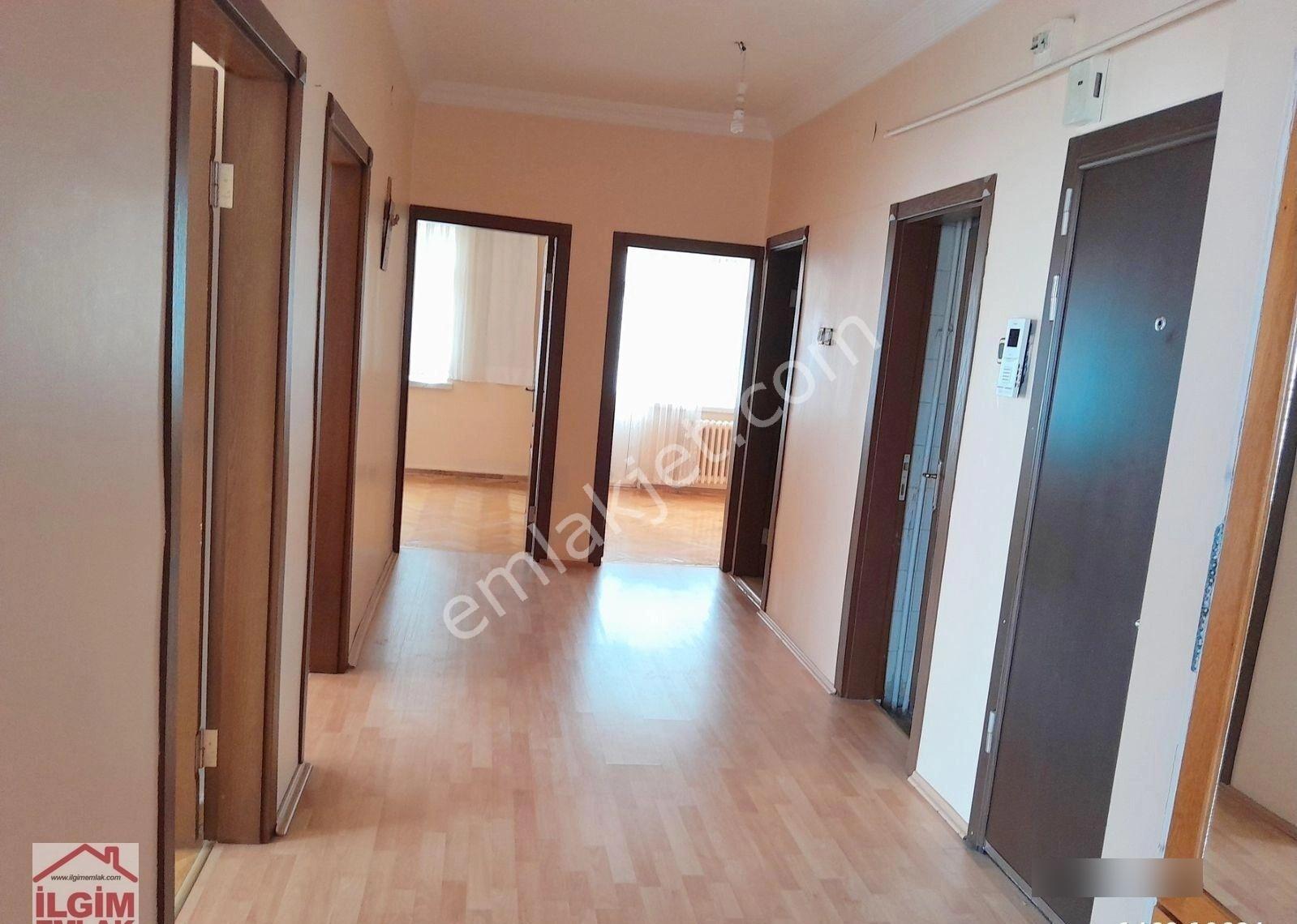 Kolej Metro Yakını Satılık 3+1 Boş Daire - Görsel 4