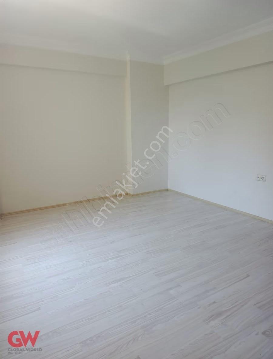 Hürriyet Mahallesinde Prestijli Lokasyonda Kiralık Daire - Görsel 14