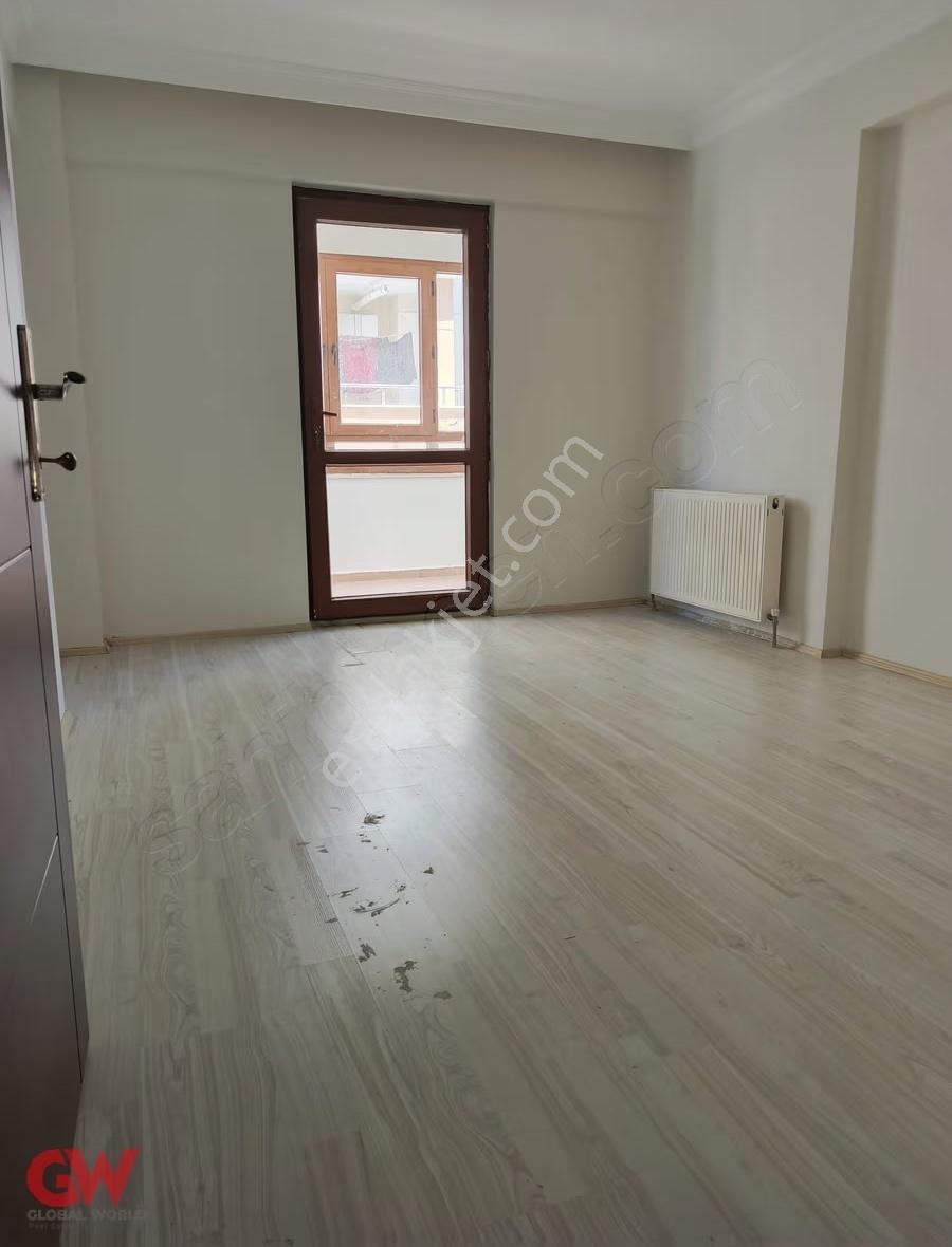 Hürriyet Mahallesinde Prestijli Lokasyonda Kiralık Daire - Görsel 15