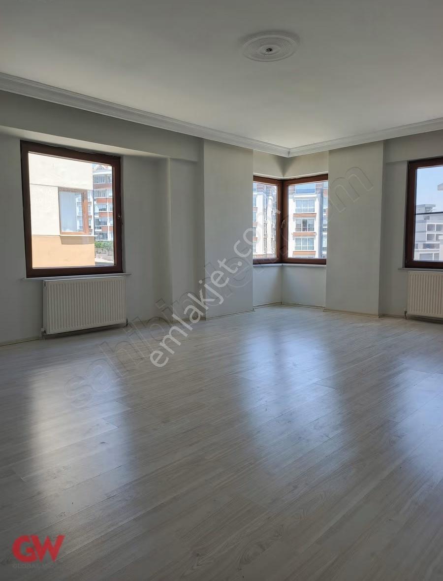 Hürriyet Mahallesinde Prestijli Lokasyonda Kiralık Daire - Görsel 38