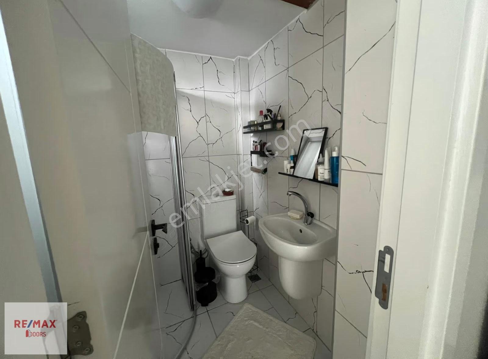 Demircikara Mahallesinde Balta Sitesi'nde Kiralık 3+1 Daire - Görsel 16