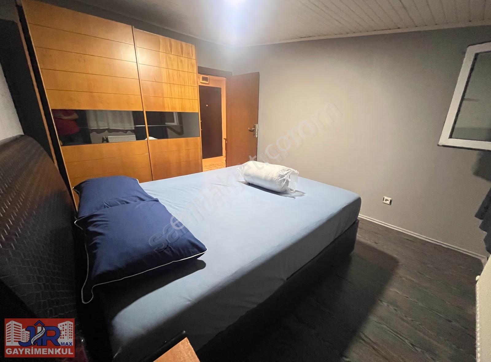 Kadıköy'de Çamlıca Kulesi Manzaralı Full Eşyalı Lüks 1+1 Daire - Görsel 15