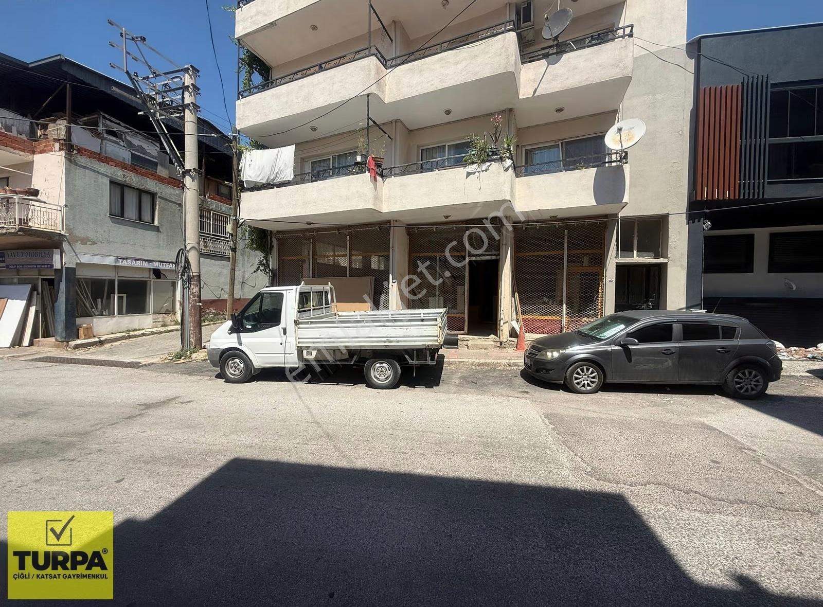 Çiğli Maltepe Mahallesinde Satılık Geniş Dükkan - Görsel 9