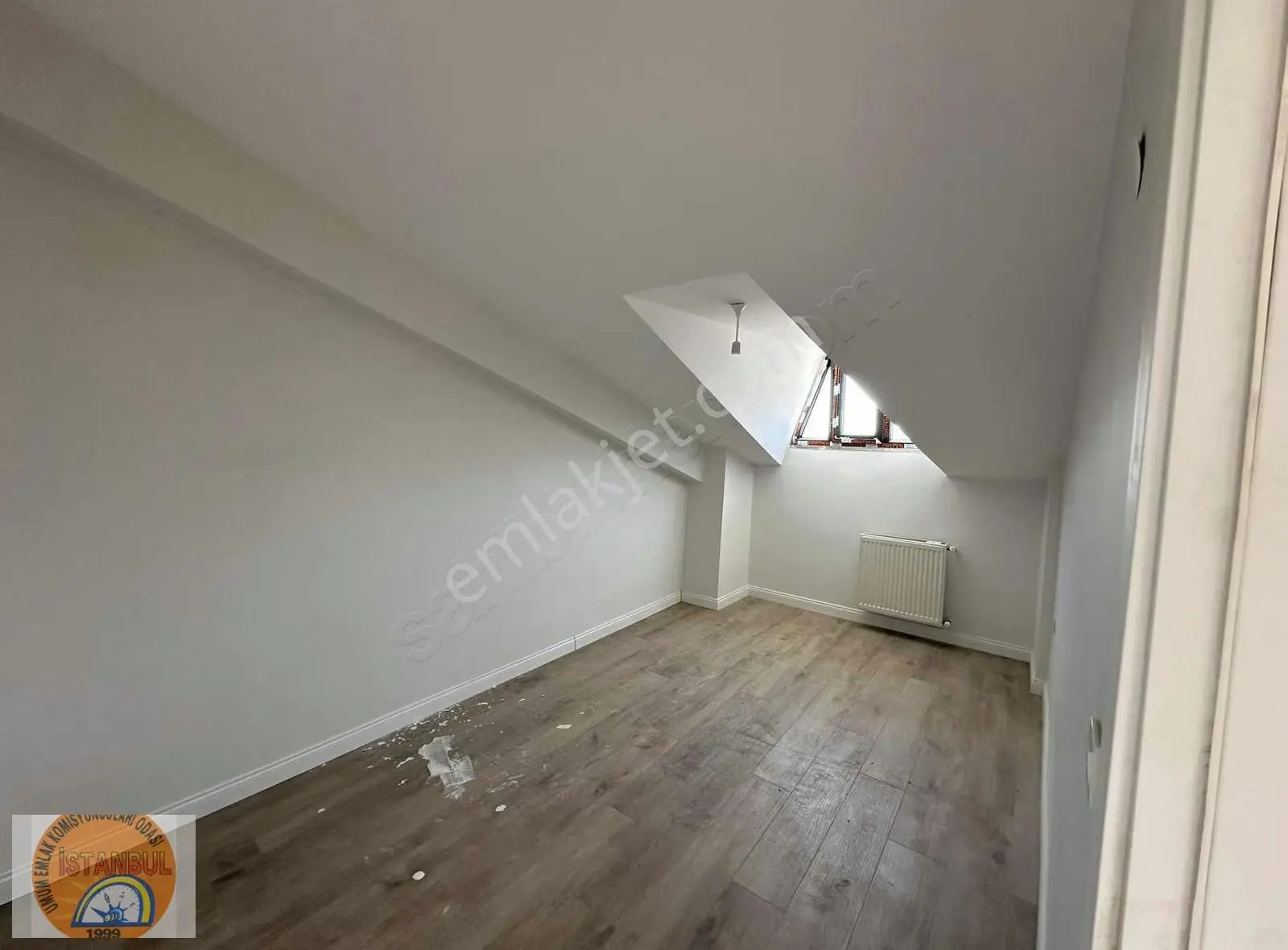 Bahçelievler Devlet Hastanesi Dibinde Satılık 4+1 Satılık Daire
