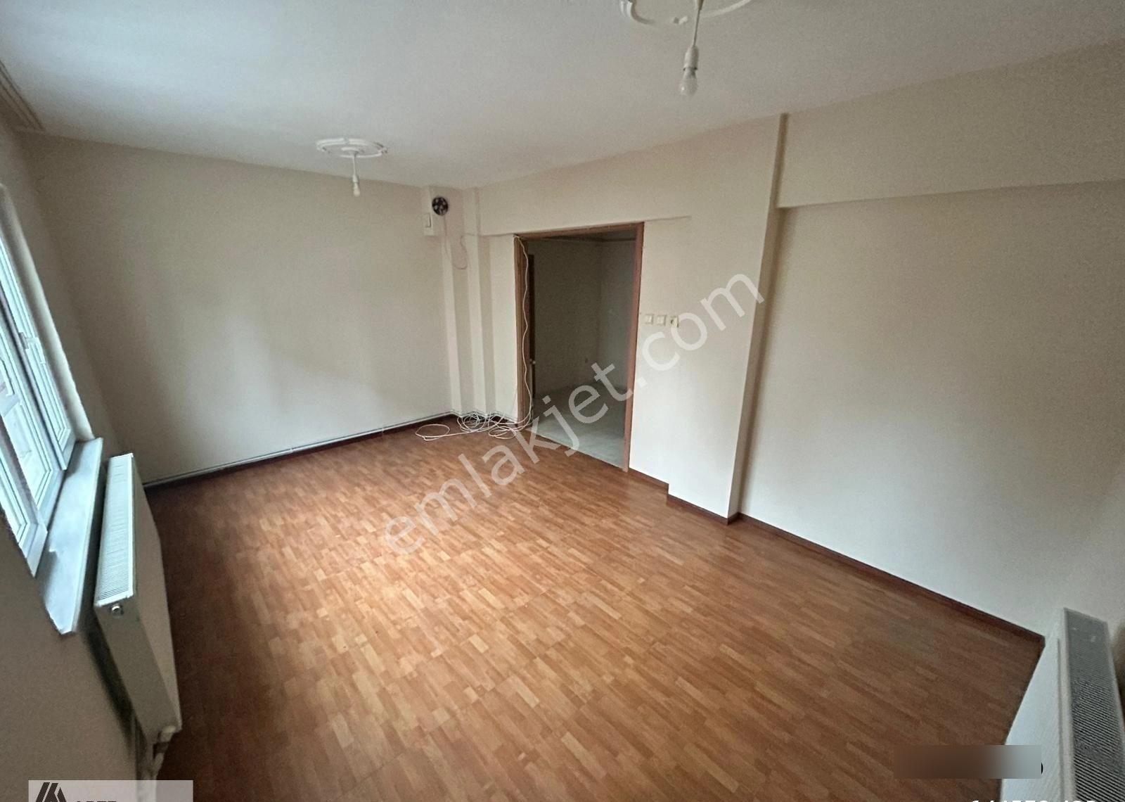 17 Eylül'de 90 M2 2+1 Ara Kat Balkonlu Satılık Daire - Görsel 5