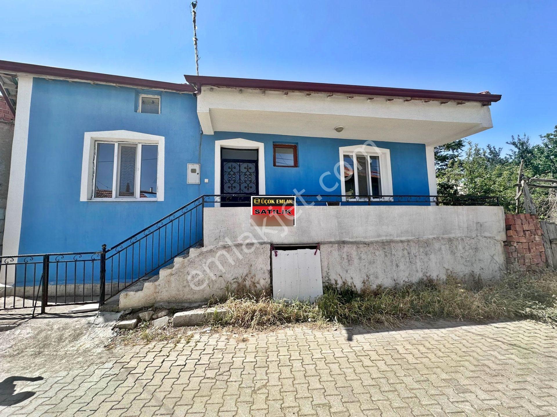 Afyon Üçok Emlaktan Nuribey De Satılık 2+1 1 Katlı Sıfır Ayarında Müstakil Ev