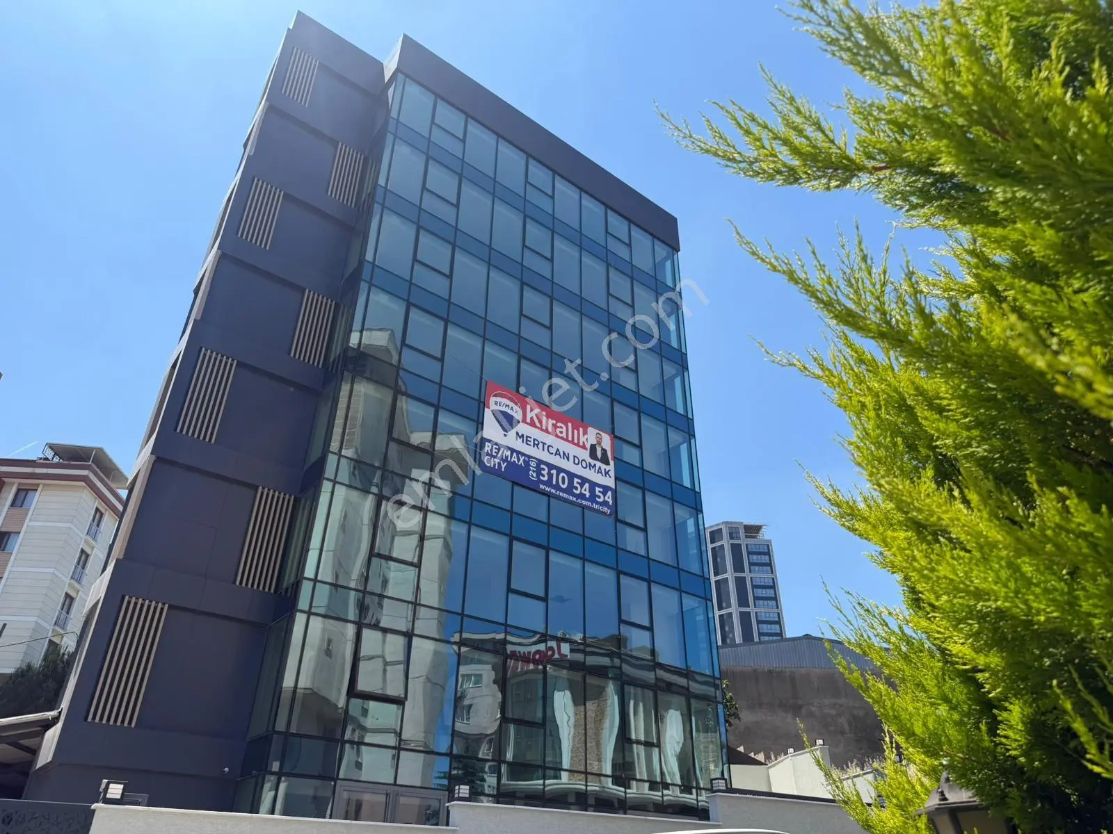 Remax Ataşehir Küçükbakkalköy Prestijli Kiralık 150m2 Ofis Katları - Görsel 4