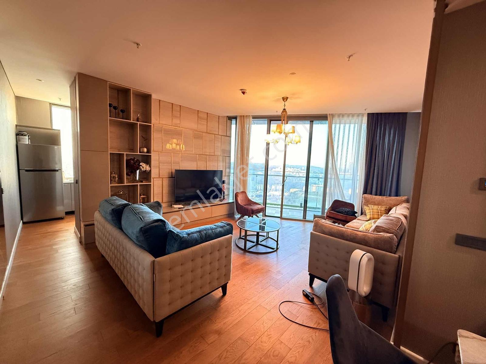 Skyland İstanbul 3+1 Yüksek Kat Manzaralı Teraslı Eşyalı Kiralık