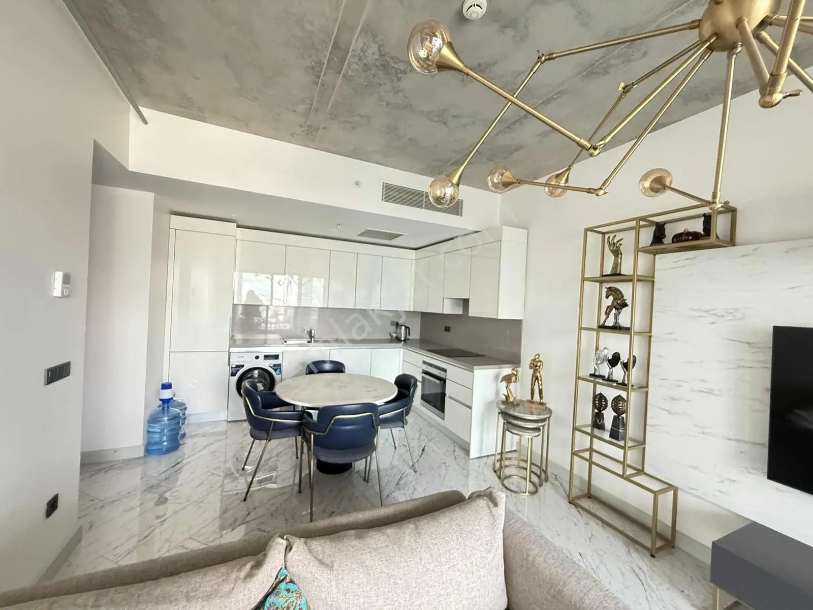 Şişli Bomonti Queen De 1+1 Eşyalı Özel Yapım Daire - Görsel 2