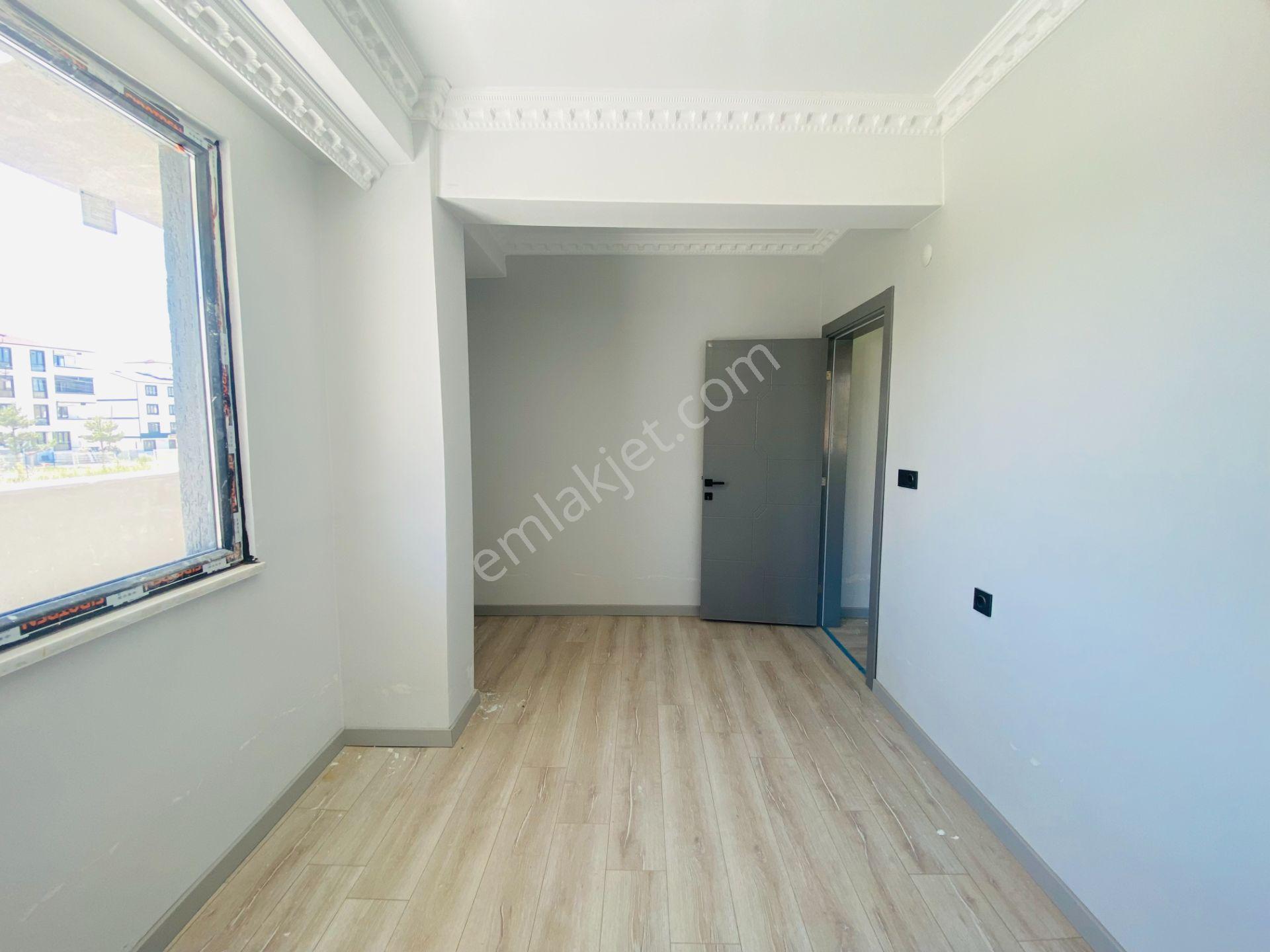 Güven'den Kapaklı'da Yerden Isıtmalı Teraslı Ön Cephe 2+1 Daire - Görsel 23
