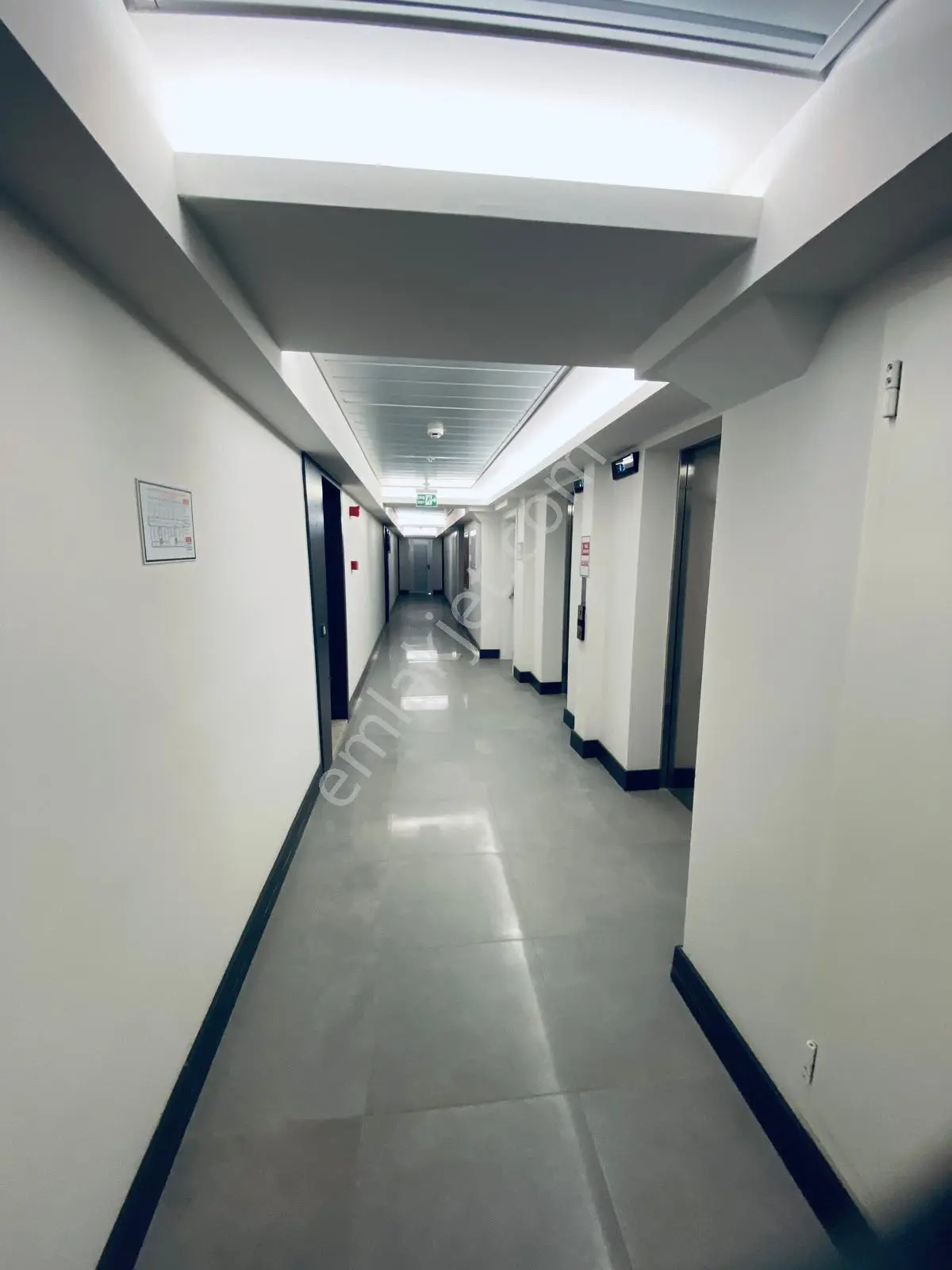 Uzun Emlak'tan Meydan Ofiste Satılık - Görsel 6
