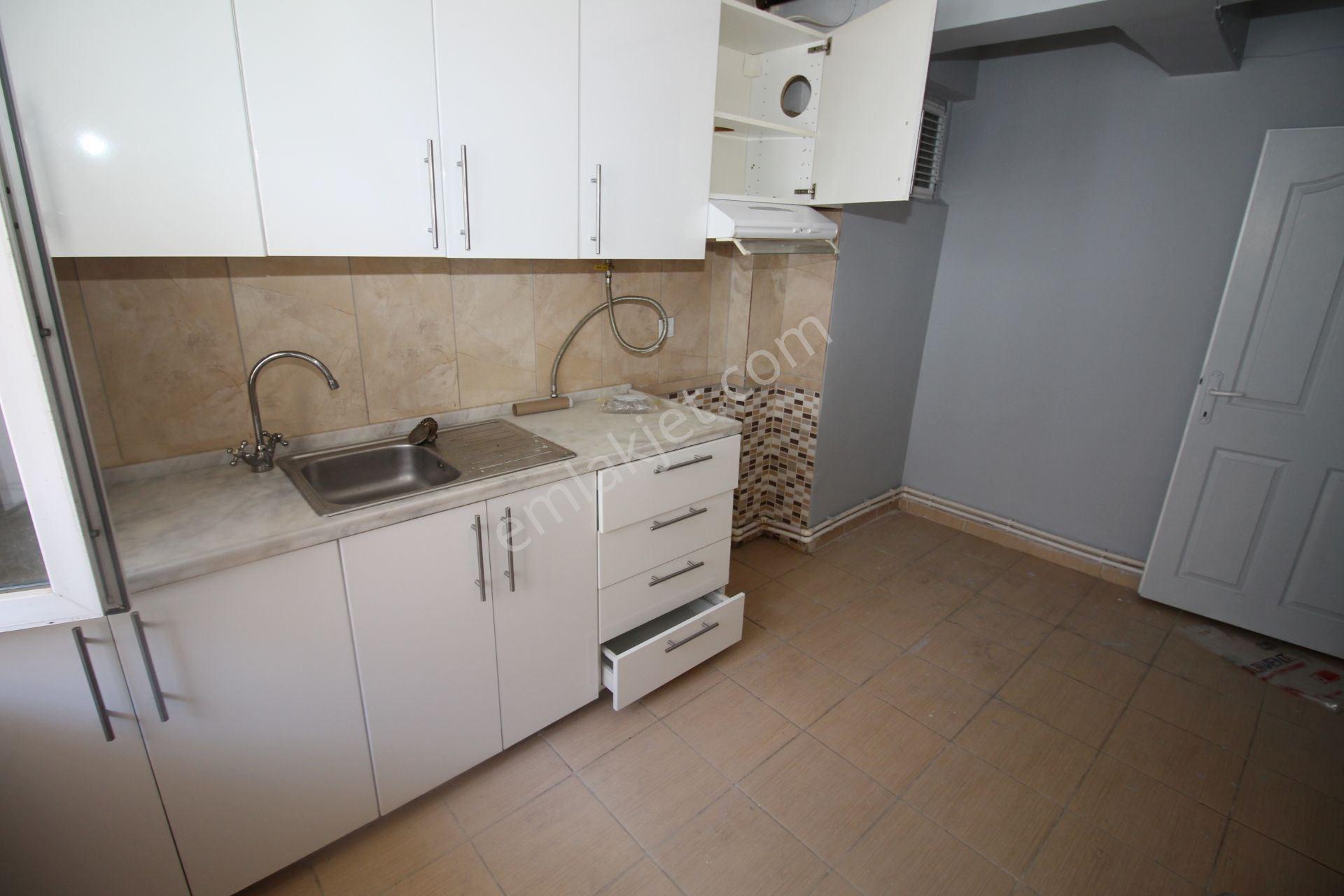 Göztepe Metro Karşısında Deniz Manzaralı D.gazlı 3+1 Kiralık - Görsel 6