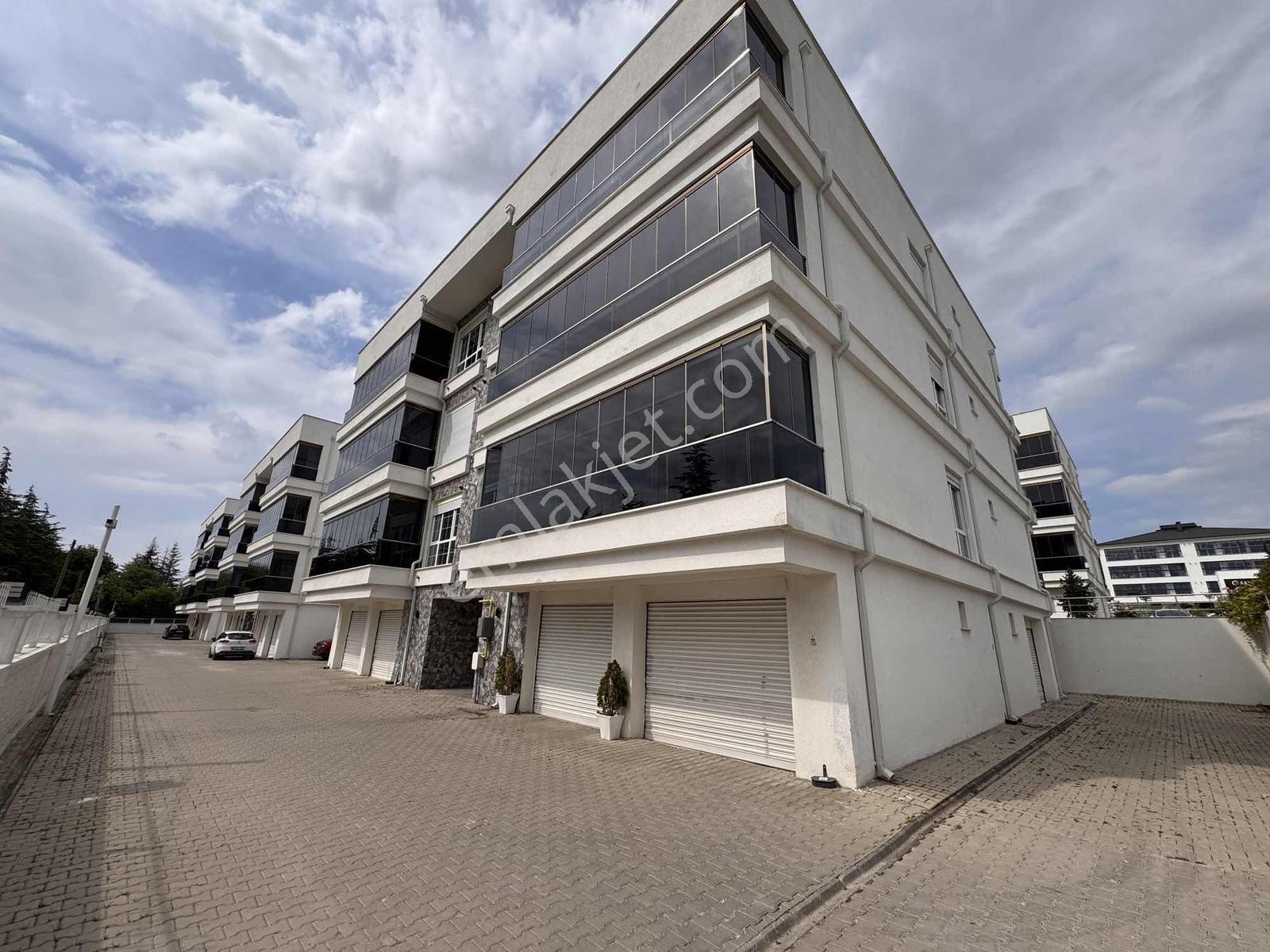 [vefa Koçhan'dan] A.söğütönü Site İçi Bulvar Üstü 3+1 Daire