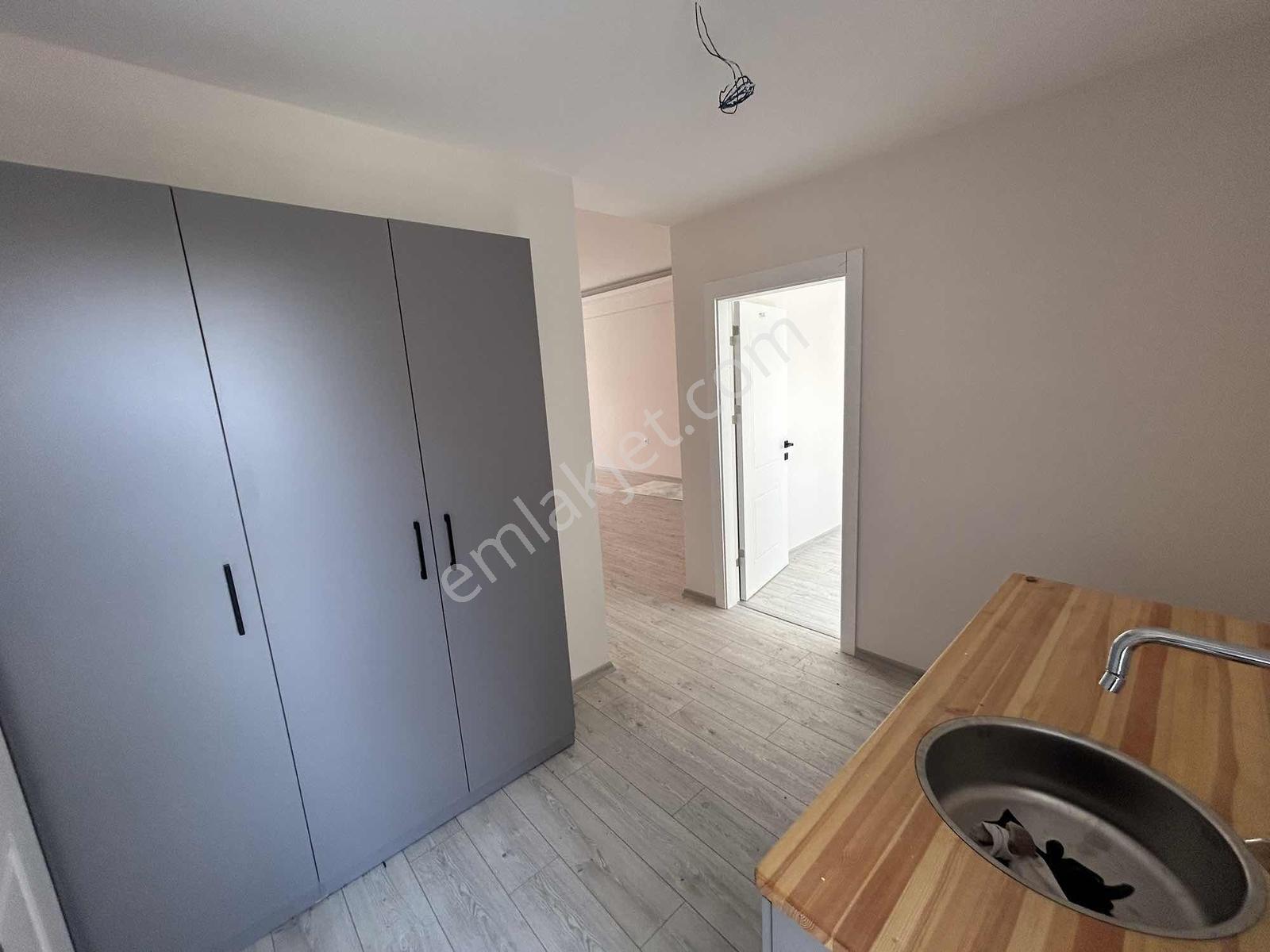 Kuşadası Çarşı İçinde Satılık 1+1 Ve 1+0 Büro&ofisler. - Görsel 7