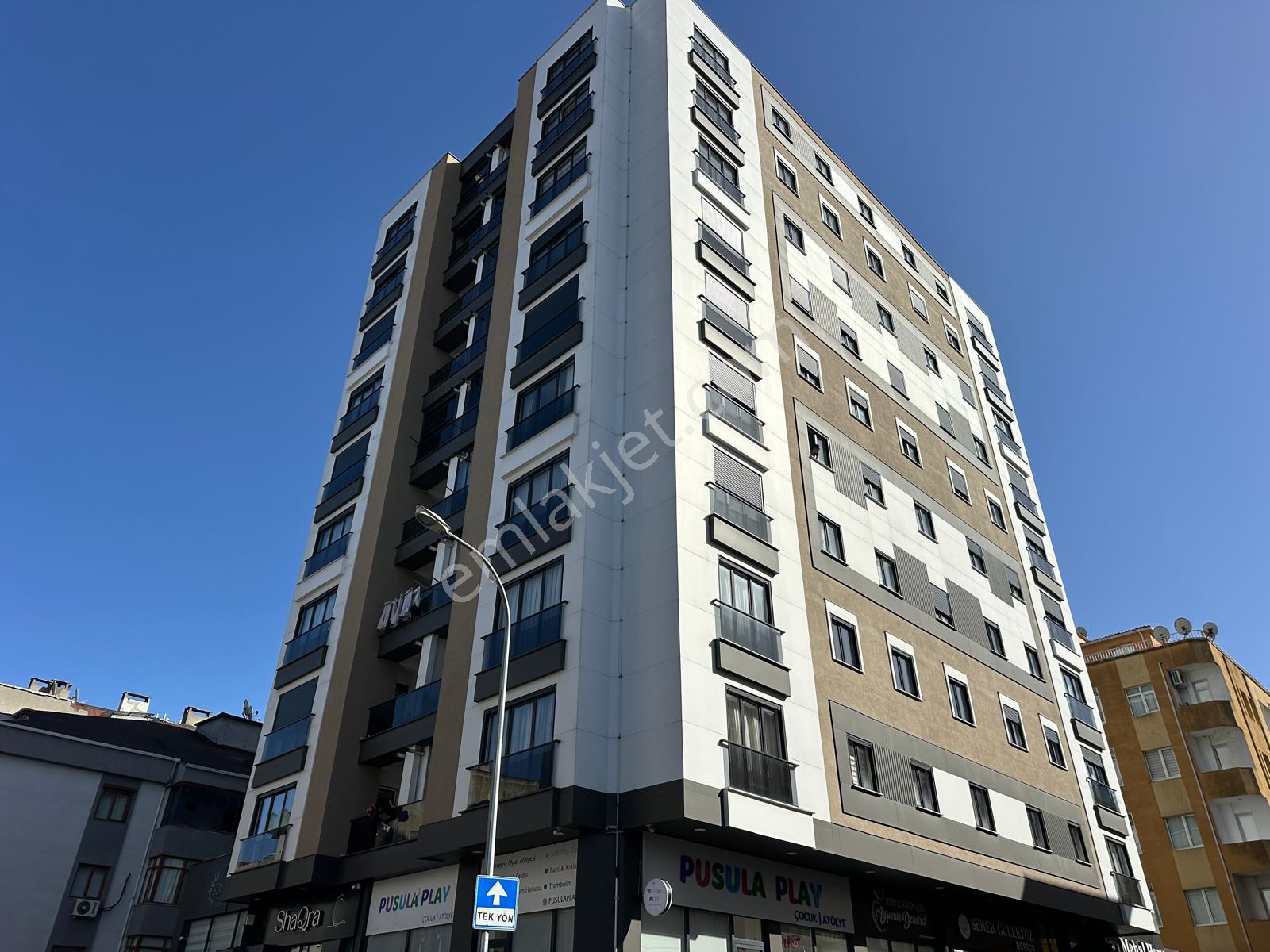Bosforce'dan Ümraniye Çarşıda 3+1 Eşyalı Kiralık Daire