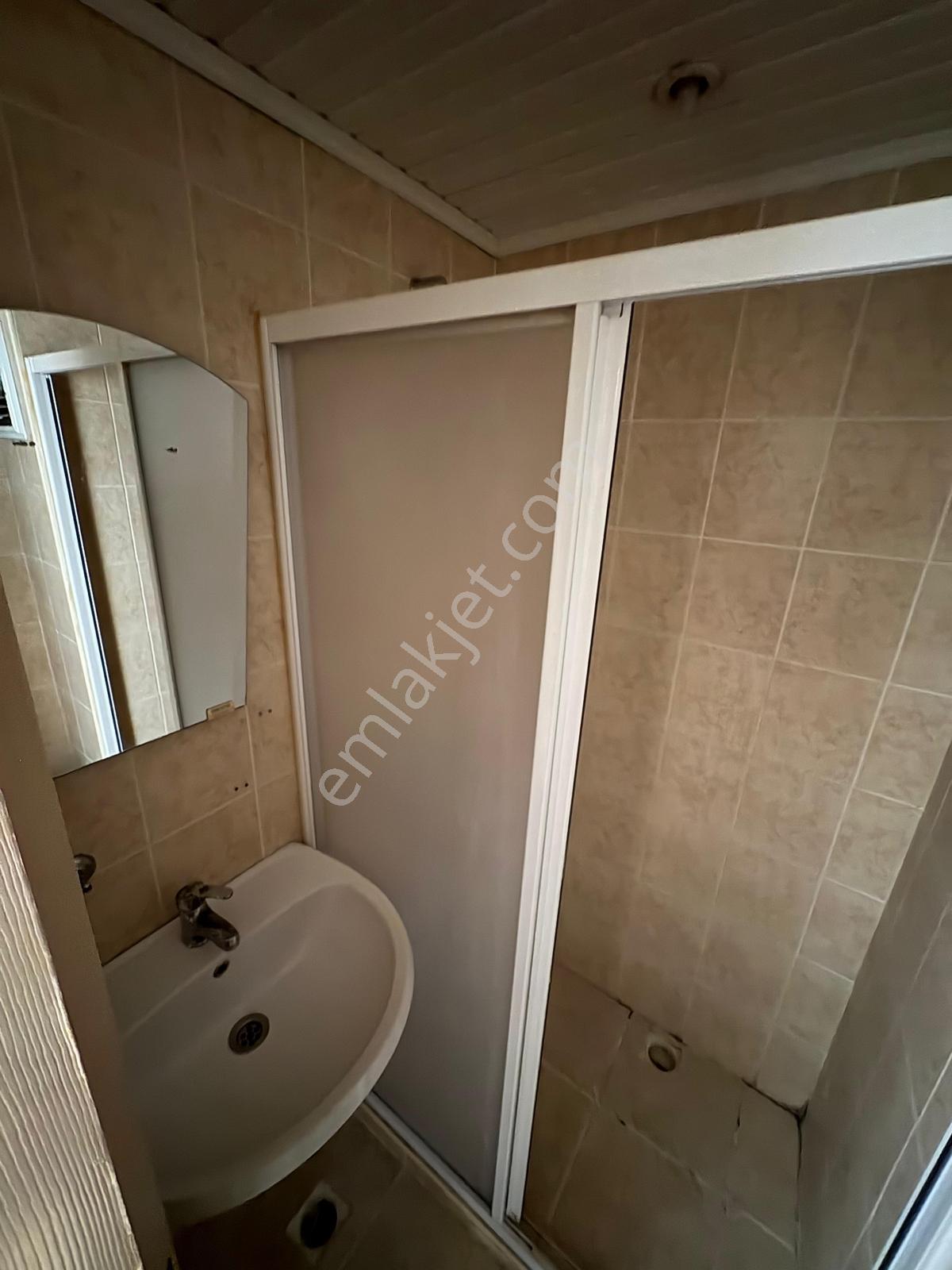 Görüklede Site İçi Merkezi Konumda 1+1 Eşyalı Kiralık Daire - Görsel 6