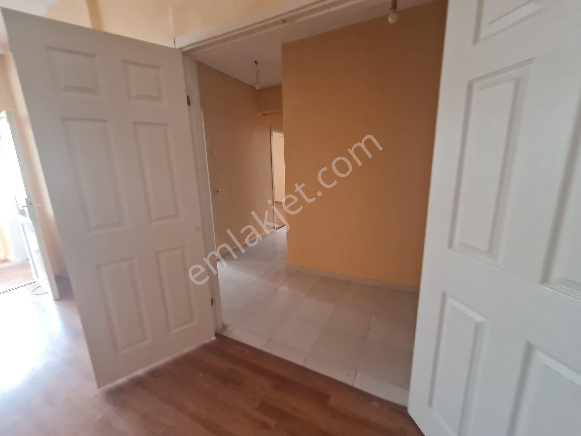 Arel'den Batıkent Site İçi Merkezi Isıtma Ara Kat Geniş Bakımlı 2+1 - Görsel 11