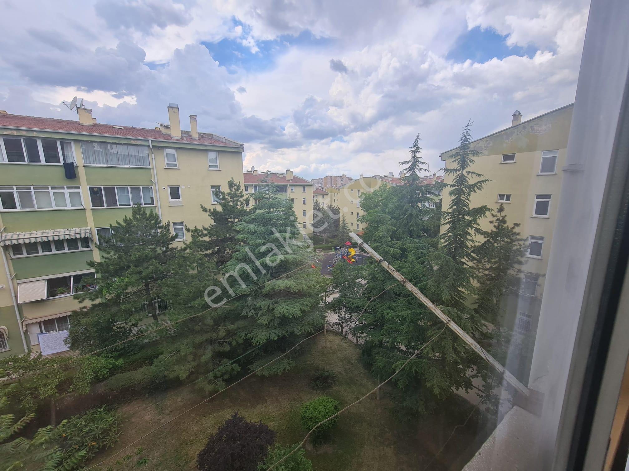 Arel'den Batıkent Site İçi Merkezi Isıtma Ara Kat Geniş Bakımlı 2+1 - Görsel 30