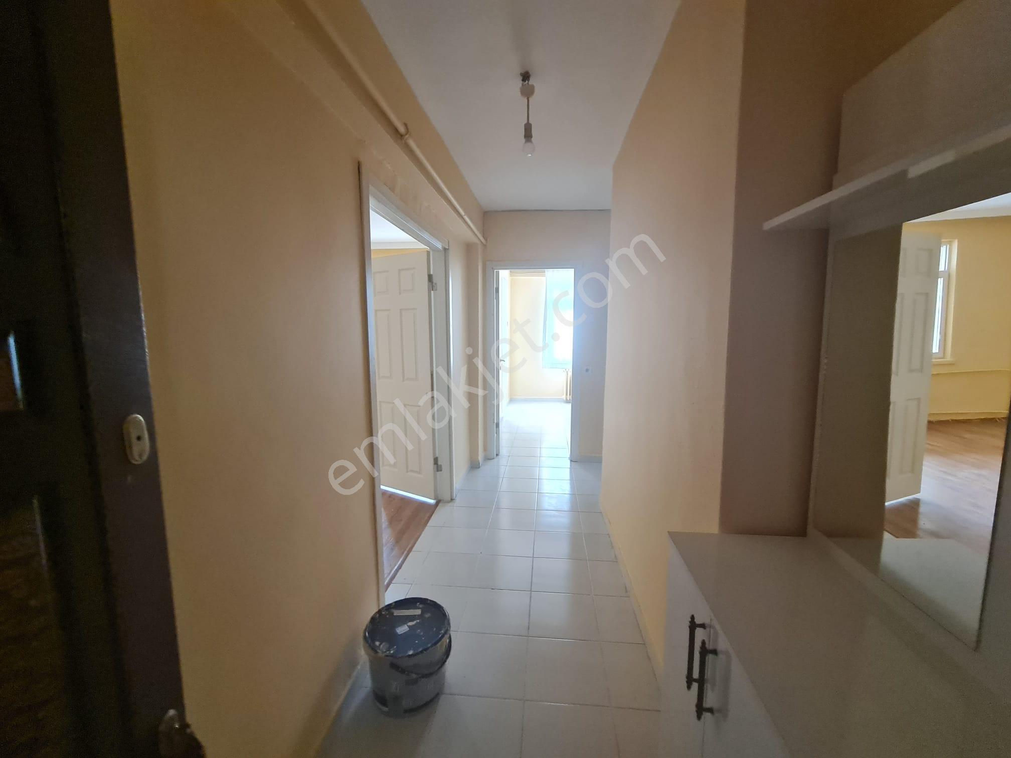 Arel'den Batıkent Site İçi Merkezi Isıtma Ara Kat Geniş Bakımlı 2+1 - Görsel 21