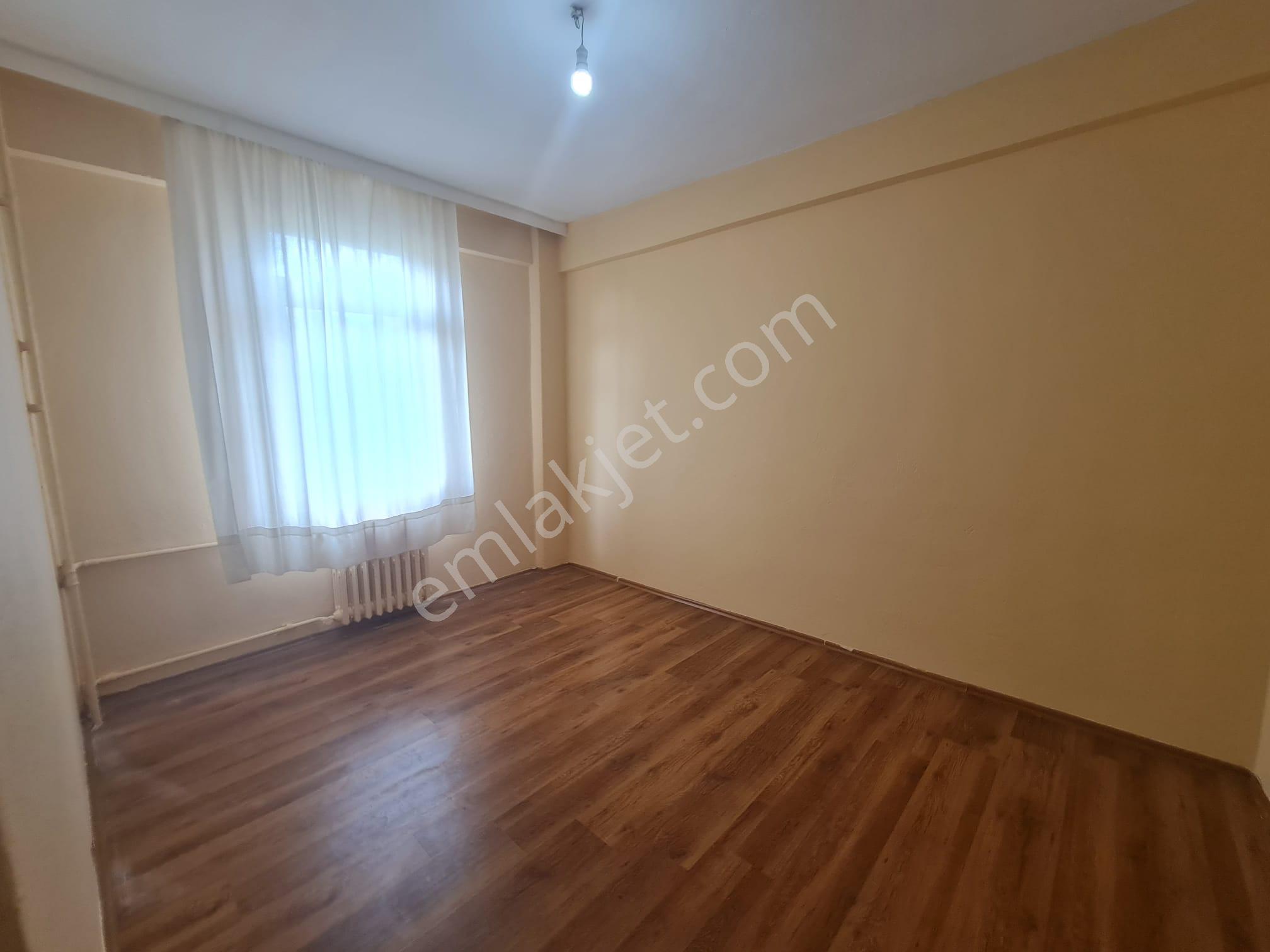 Arel'den Batıkent Site İçi Merkezi Isıtma Ara Kat Geniş Bakımlı 2+1 - Görsel 7