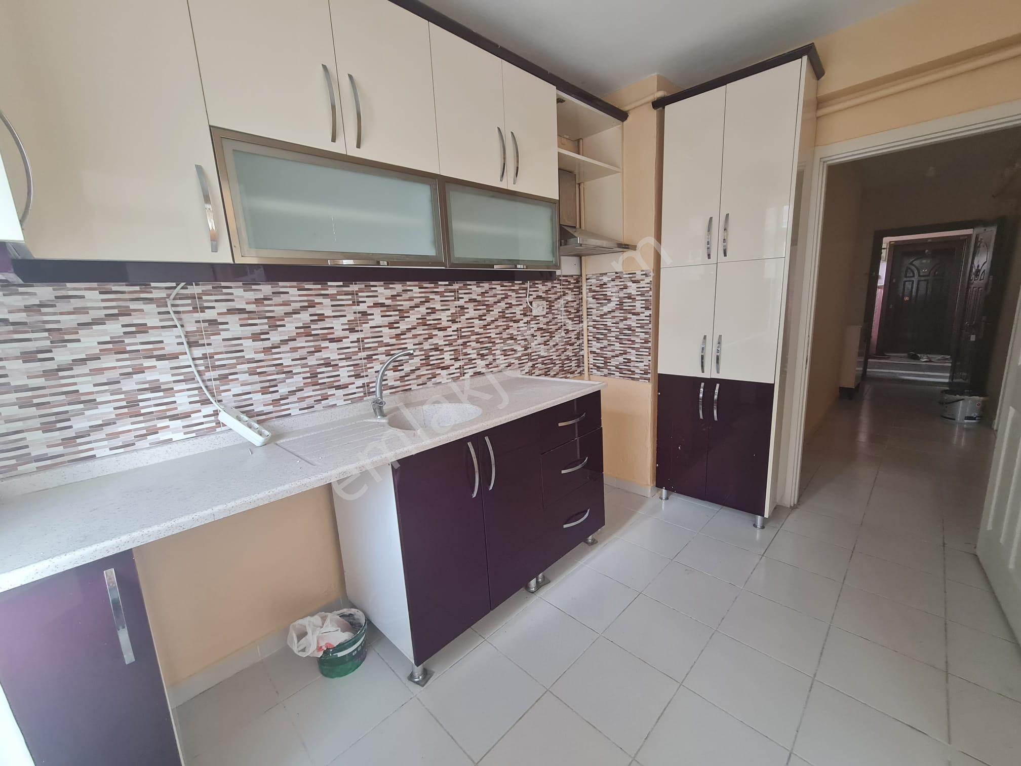Arel'den Batıkent Site İçi Merkezi Isıtma Ara Kat Geniş Bakımlı 2+1 - Görsel 15