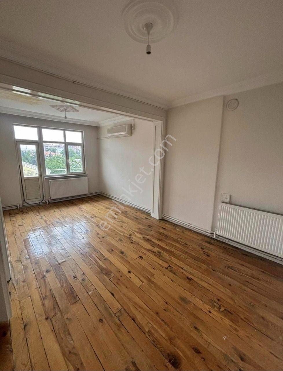 İsa Kavak Gayrimenkul’den Kiralık 2+1 Daire – Selçuklu/ihsaniye