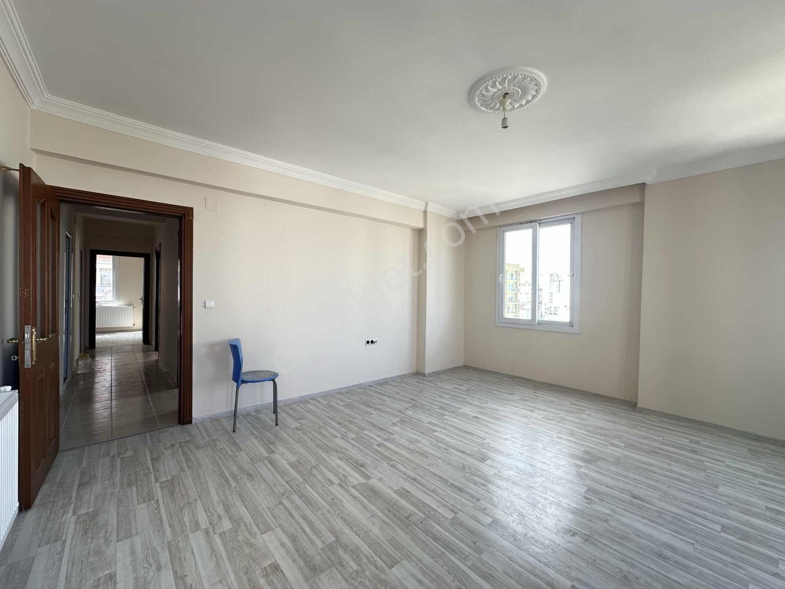 Batıkent Mahallesi Doğalgazlı 3 + 1 Site İçi Kiralık Daire - Görsel 7