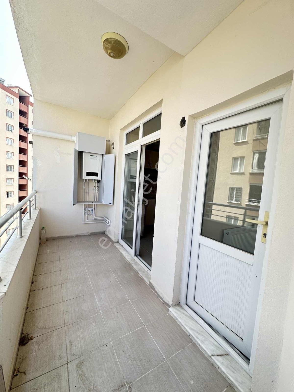 Batıkent Mahallesi Doğalgazlı 3 + 1 Site İçi Kiralık Daire - Görsel 29