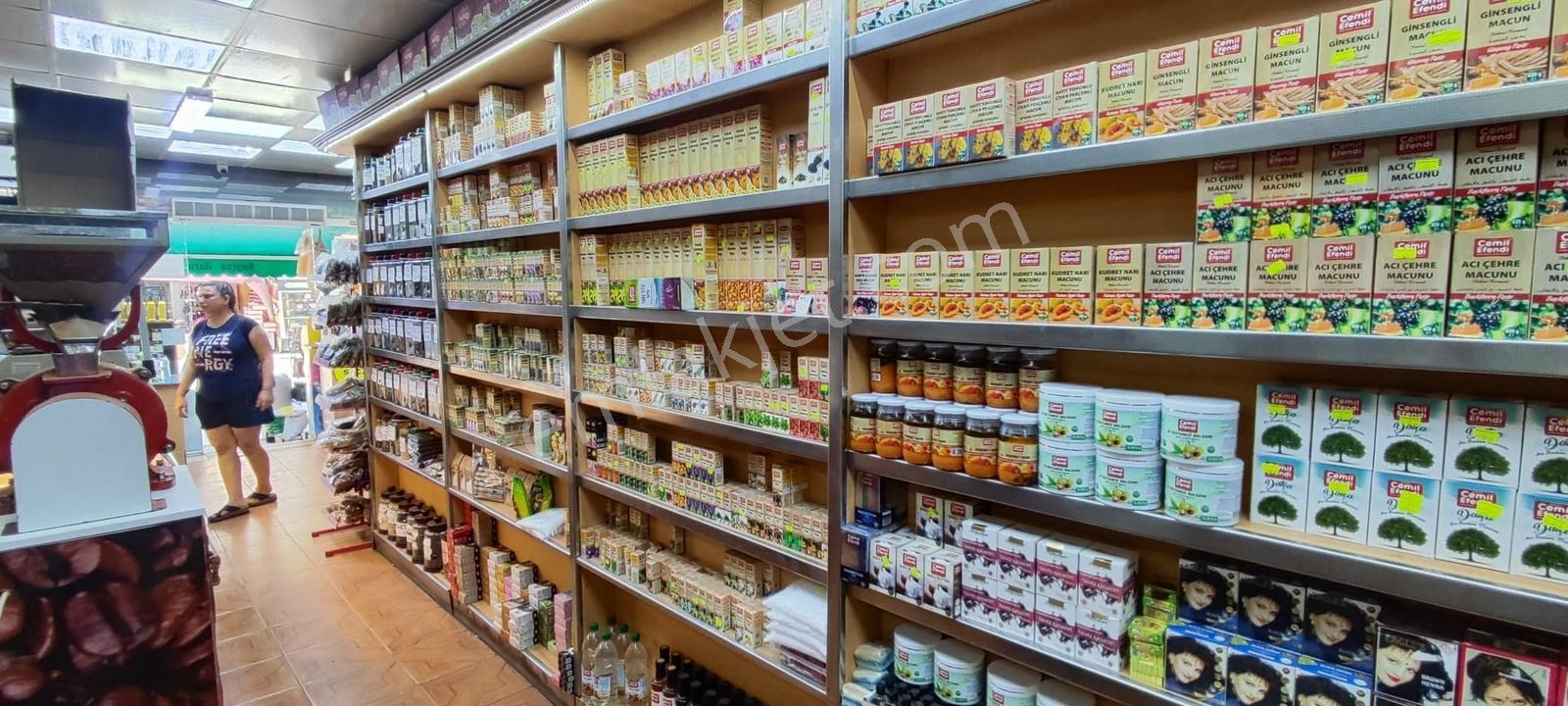 Bayraklı Sevgi Yolunda Devren Kiralık Dükkan - Görsel 5