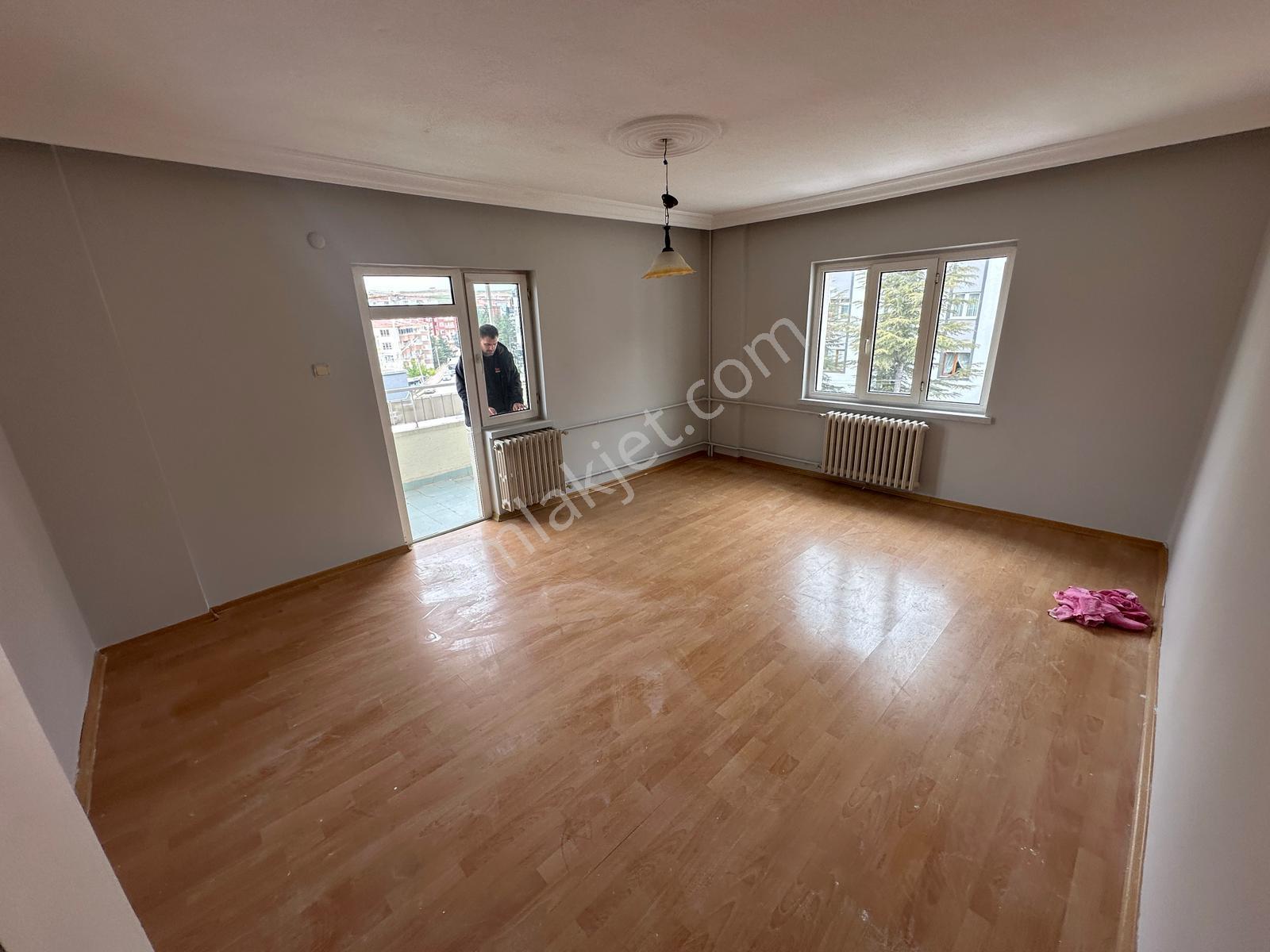 Bk Gayrimenkulden Osmanlı Mah. Katta Kiralık Daire - Görsel 14
