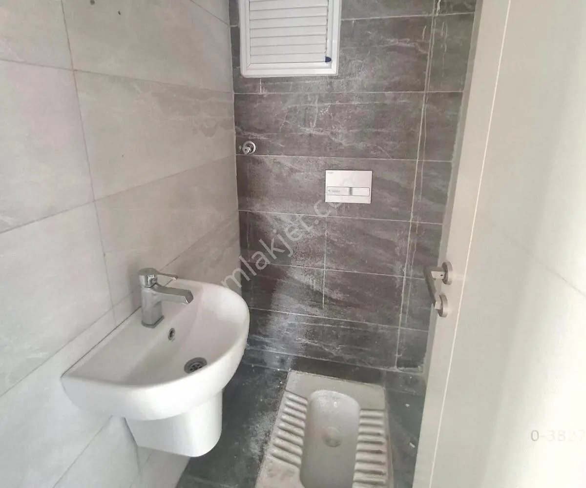 Kriminal Bul.site İçinde 3+1 Kapalı Mutfak Hatasız Geniş Oturuml - Görsel 32