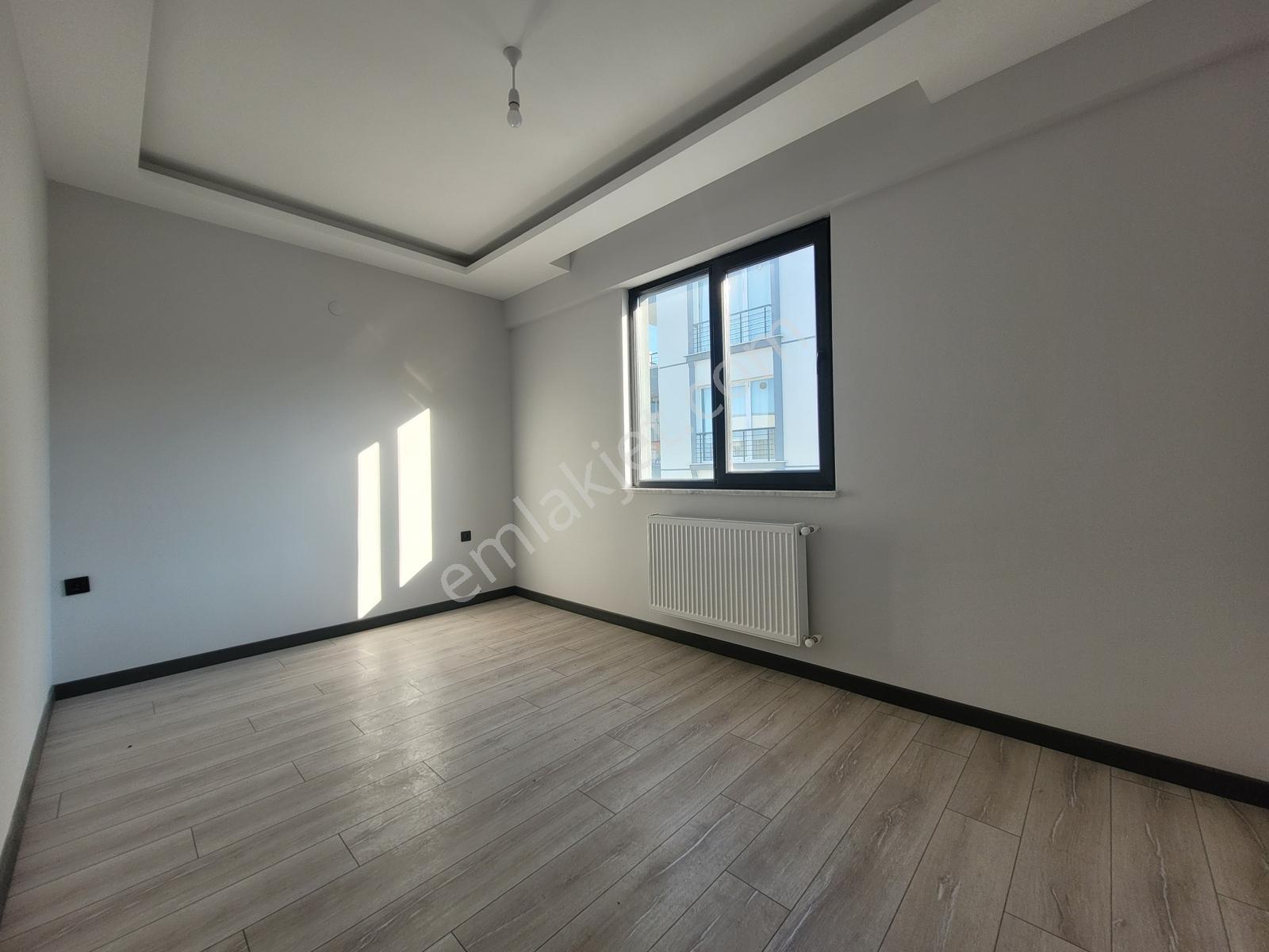 Mavi Atlastan Körfez De Hollü Geniş Satılık 1+1 Daireler - Görsel 16