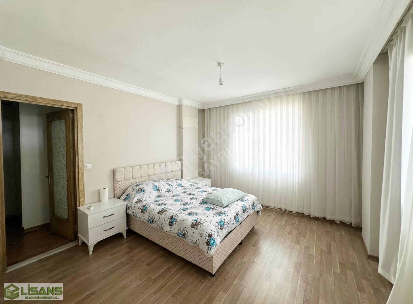 Gürselpaşa'da_kıyıboyuna_yakın_sitede_eşyalı_g.odalı_ç.banyo_2+1 - Görsel 10