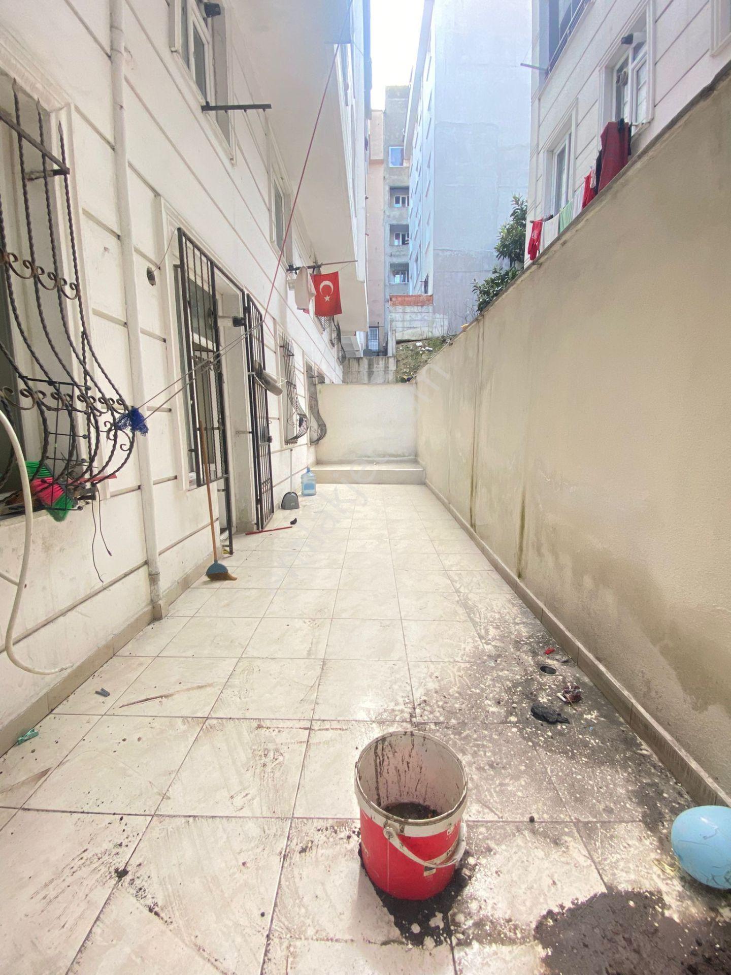 Esenyurt Kıraç Atatürk Mahallesi 3+1 Kiralık Boş Daire Bahçeli Bahçe Katı Cam Seviyesi Yüksek - Görsel 4