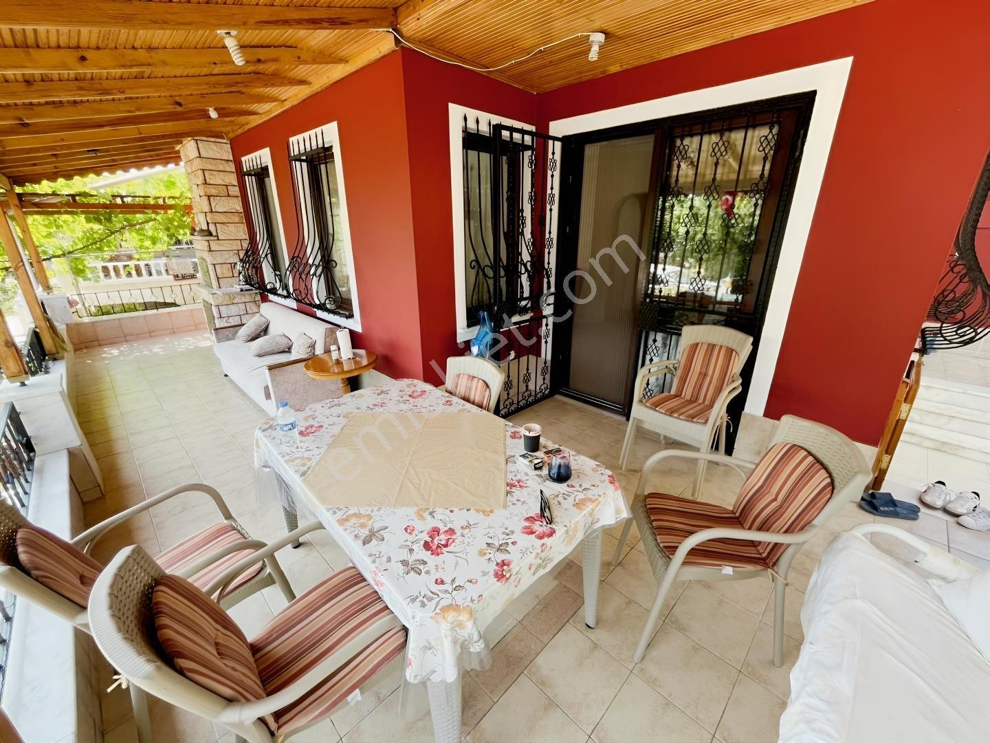 Gümüşyaka Villakent Sitesinde Satılık Full Eşyalı Triplex Villa - Görsel 23