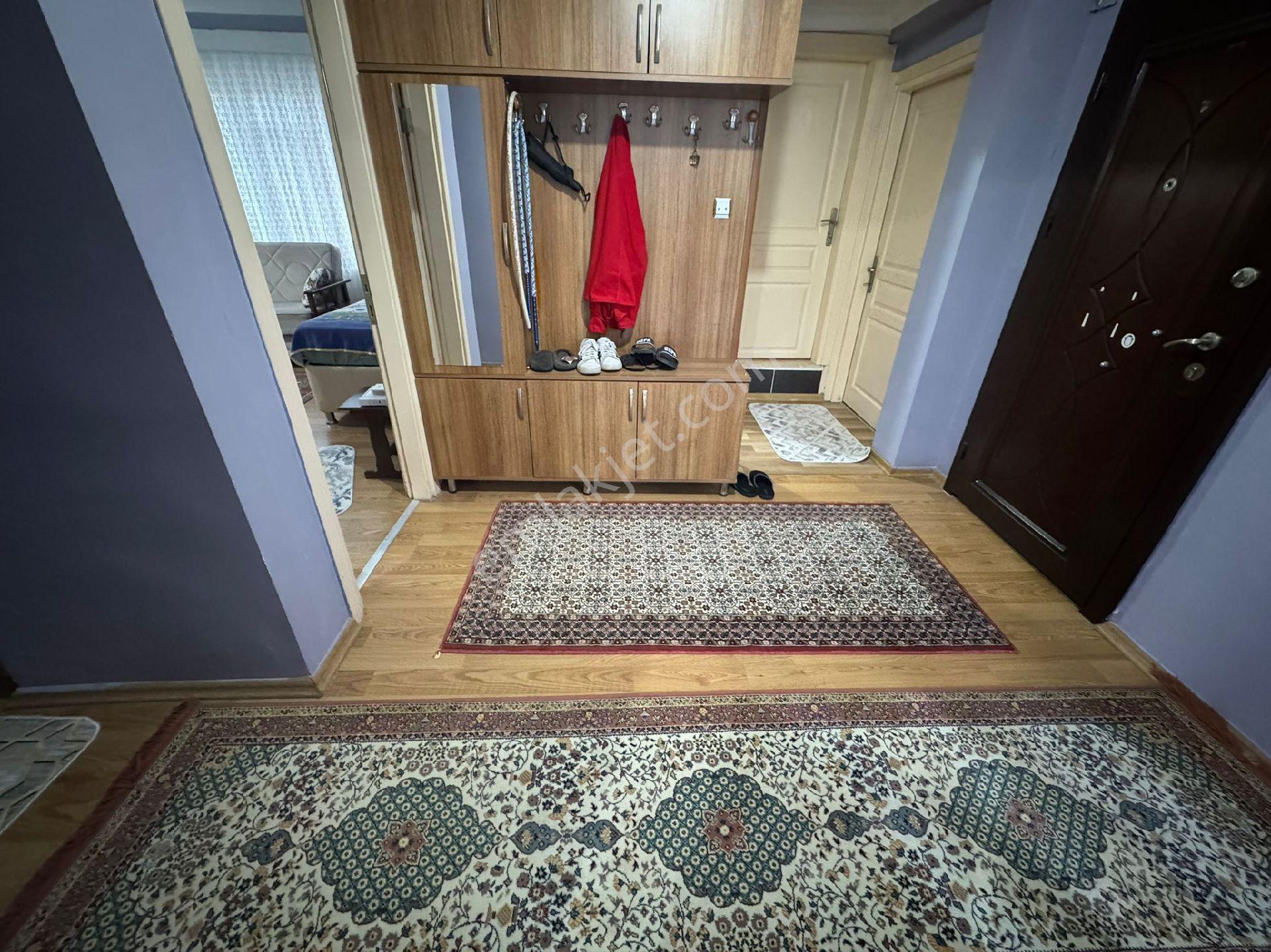 Edremit Cumhuriyet'de Doğalgazlı Satılık Daire - Görsel 11