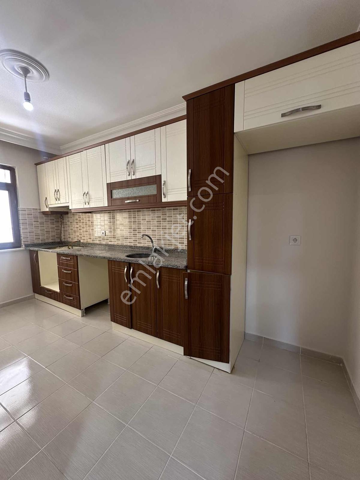 Çekmeköy Merkez Mah. Rahmi Demire Komşu 3+1 Kiralık Daire - Görsel 14