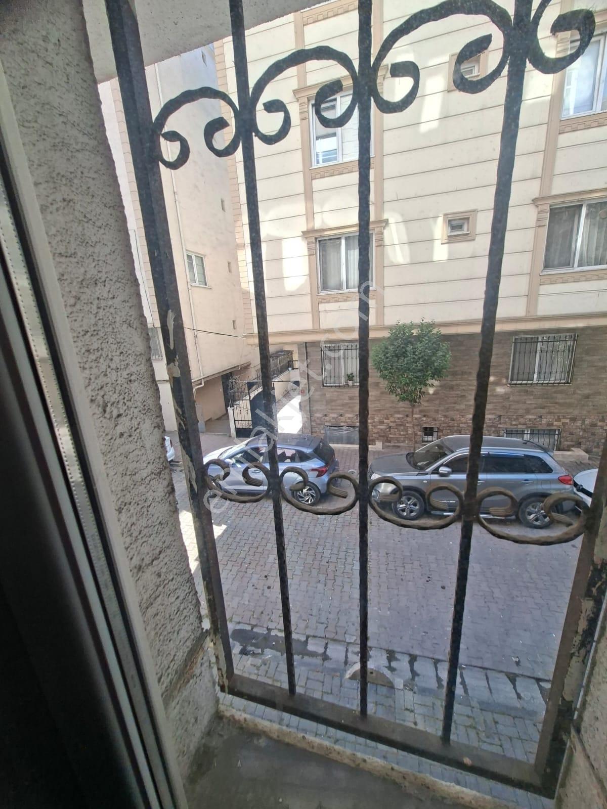 Bahçelievler Soğanlı Mahallesinde 1+1 Odalı Kiralık Daire - Görsel 17