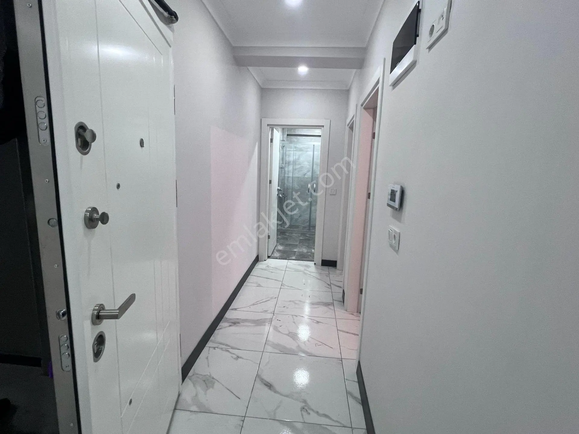 Gaziosmanpaşa Karadeniz Mahallesin'de Satılık Boş Ebeveyn Banyolu Balkonlu 2+1 Sıfır Daire - Görsel 5