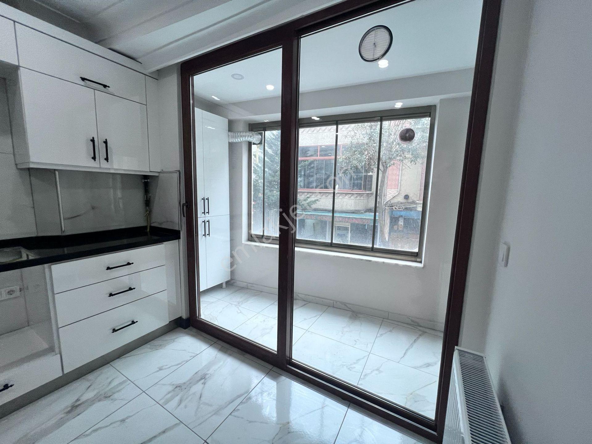 Gaziosmanpaşa Karadeniz Mahallesin'de Satılık Boş Ebeveyn Banyolu Balkonlu 2+1 Sıfır Daire - Görsel 9