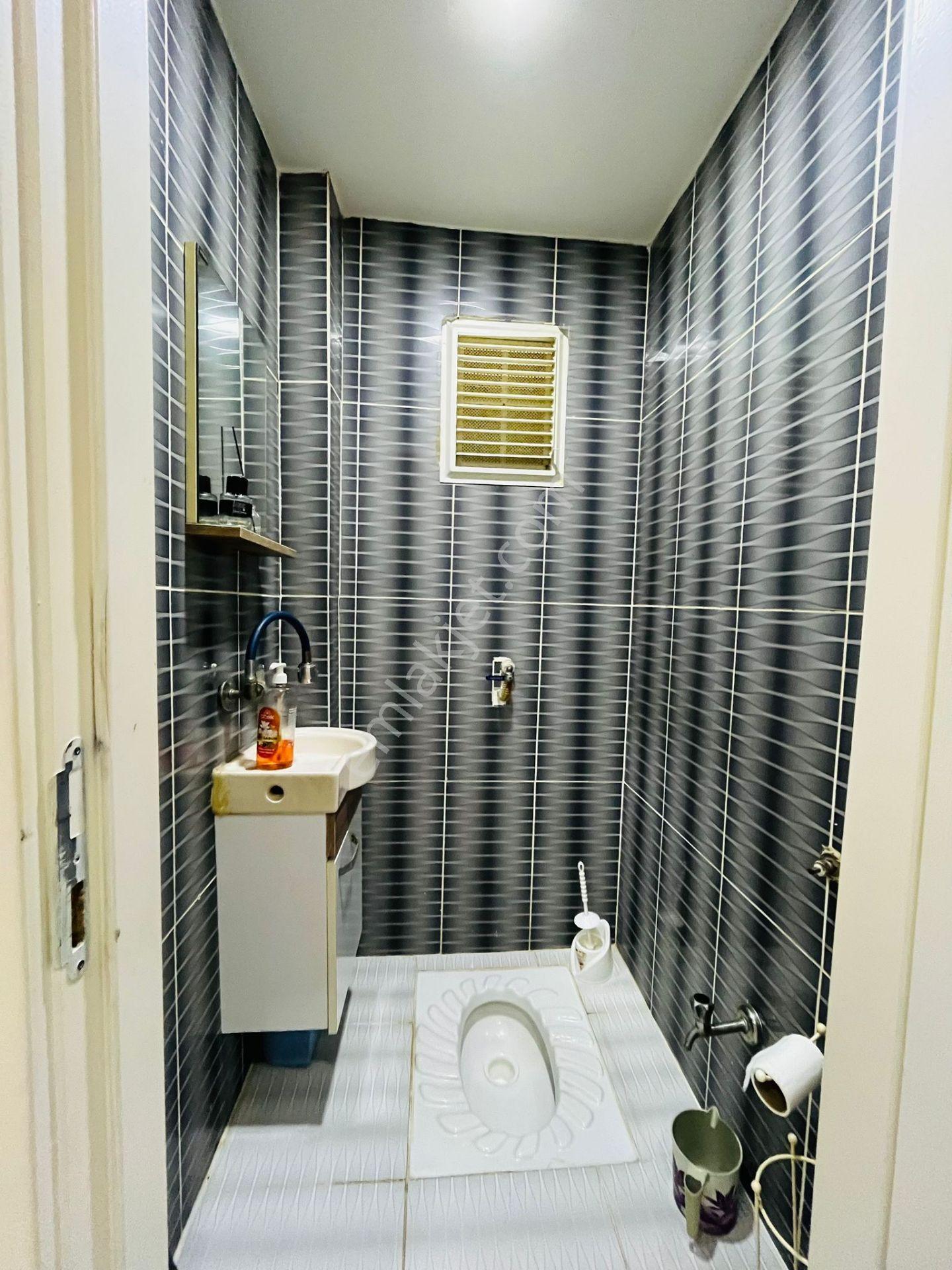 Bağlarbaşı Cadde Üzeri 2+1 100 M2 Giriş Kat Satılık Daire_!! - Görsel 23
