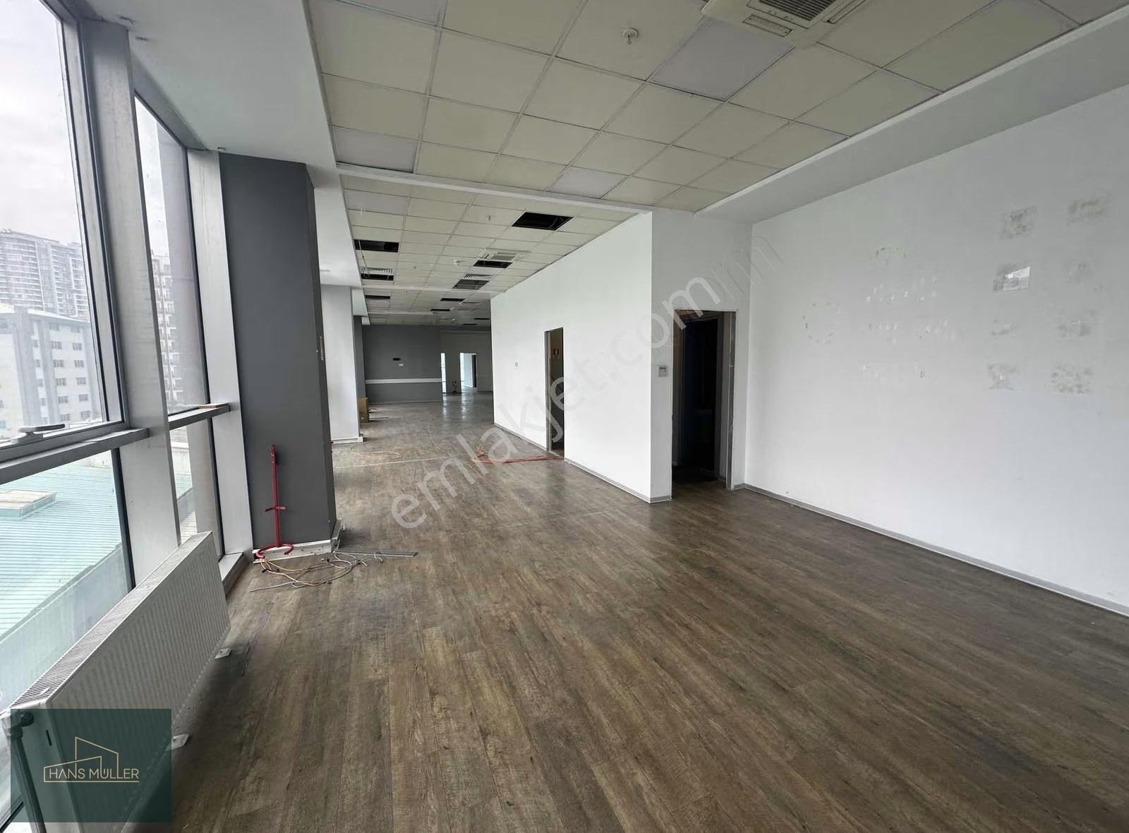 Kağıthane'de Metroya Yakın Dekorasyonlu Kiralık Ofis Katı - Görsel 21