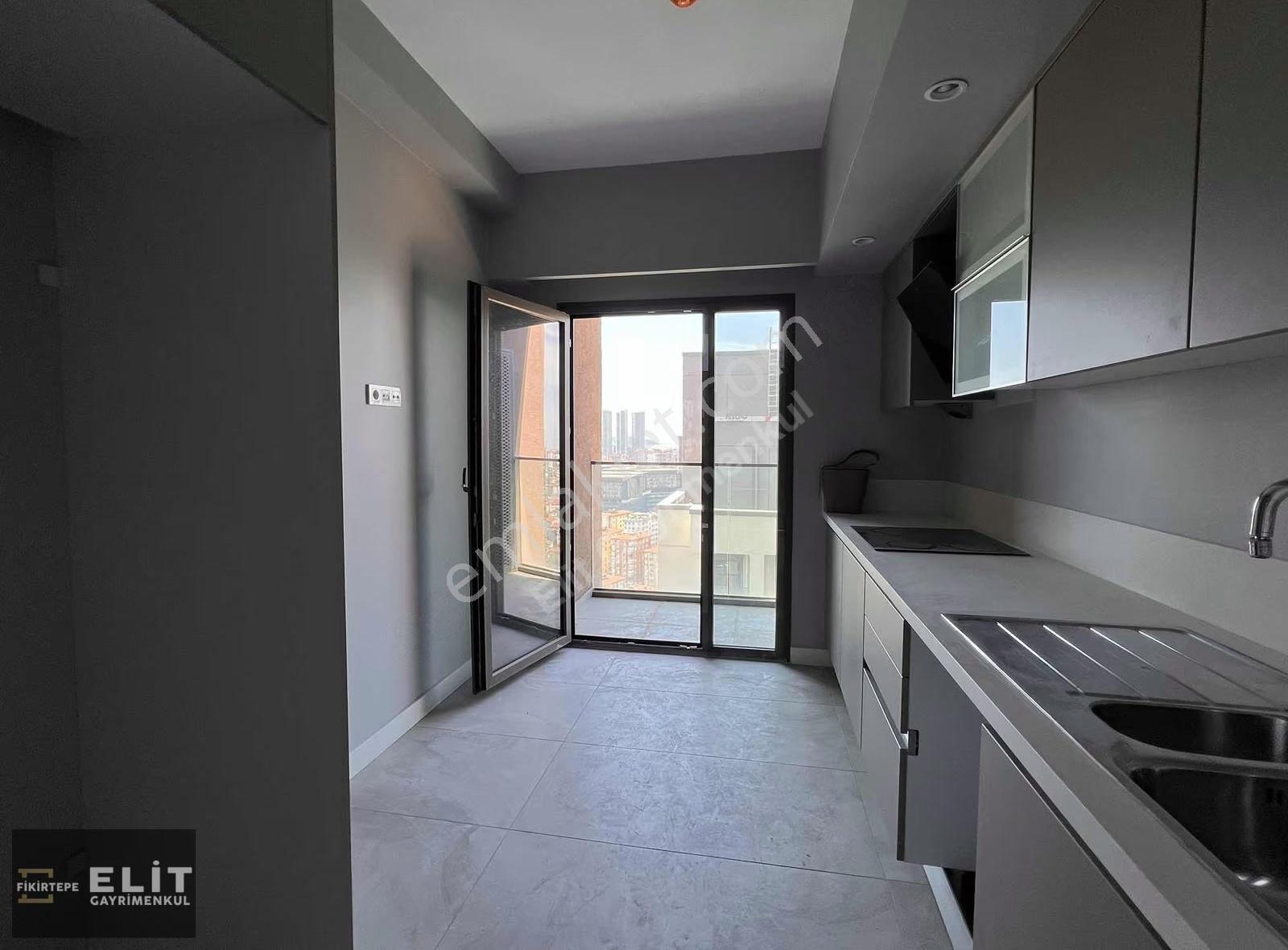 Emlak Konut 16.etap'ta Deniz Manzaralı Kiralık 2+1 Daire - Görsel 26