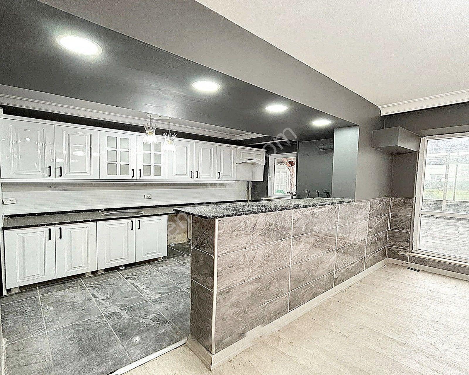 Otoparklı Güvenlikli Ebeveyn Banyolu Cadde Üzeri 3+1 Daire - Görsel 21