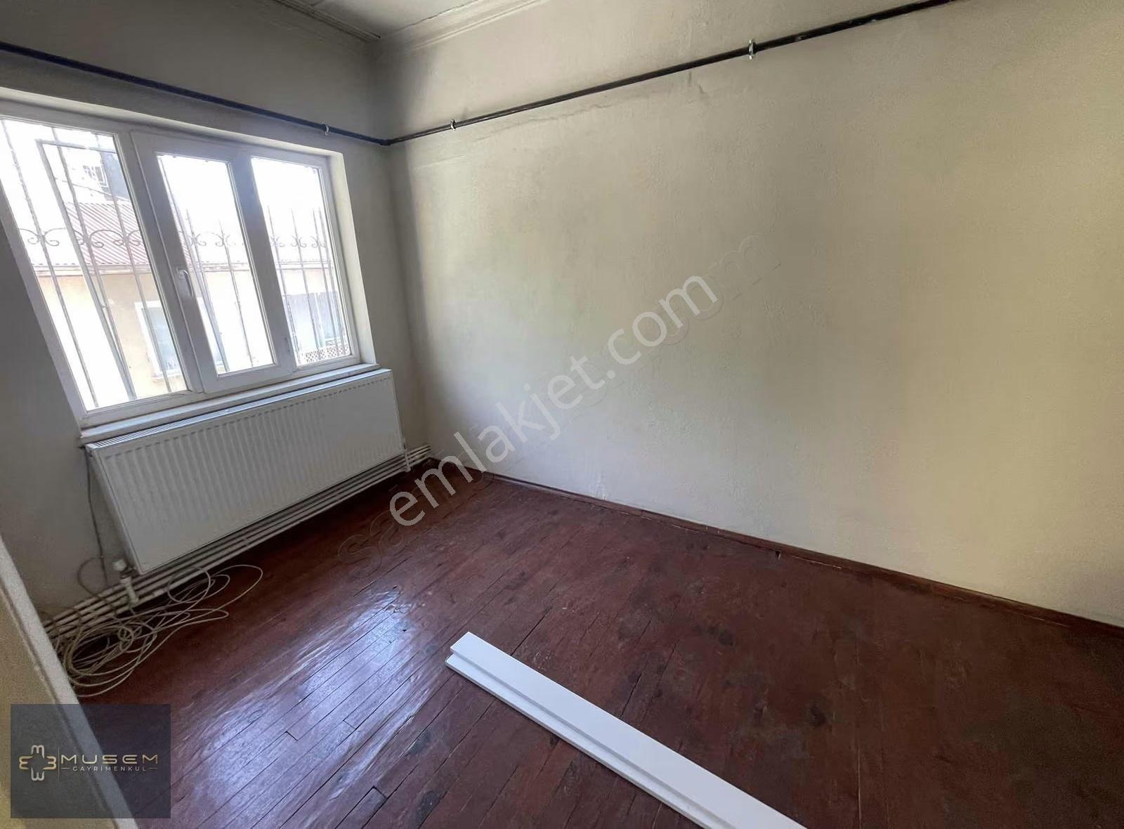 Zafer Mahallesinde Doğalgazlı Kiralık Daire - Görsel 26