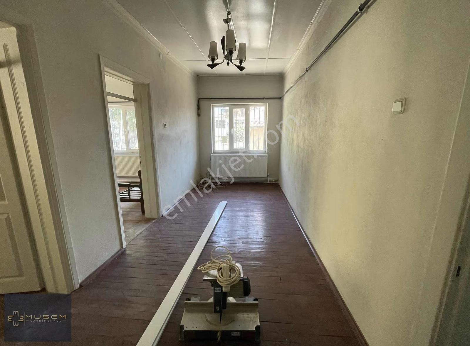 Zafer Mahallesinde Doğalgazlı Kiralık Daire - Görsel 18