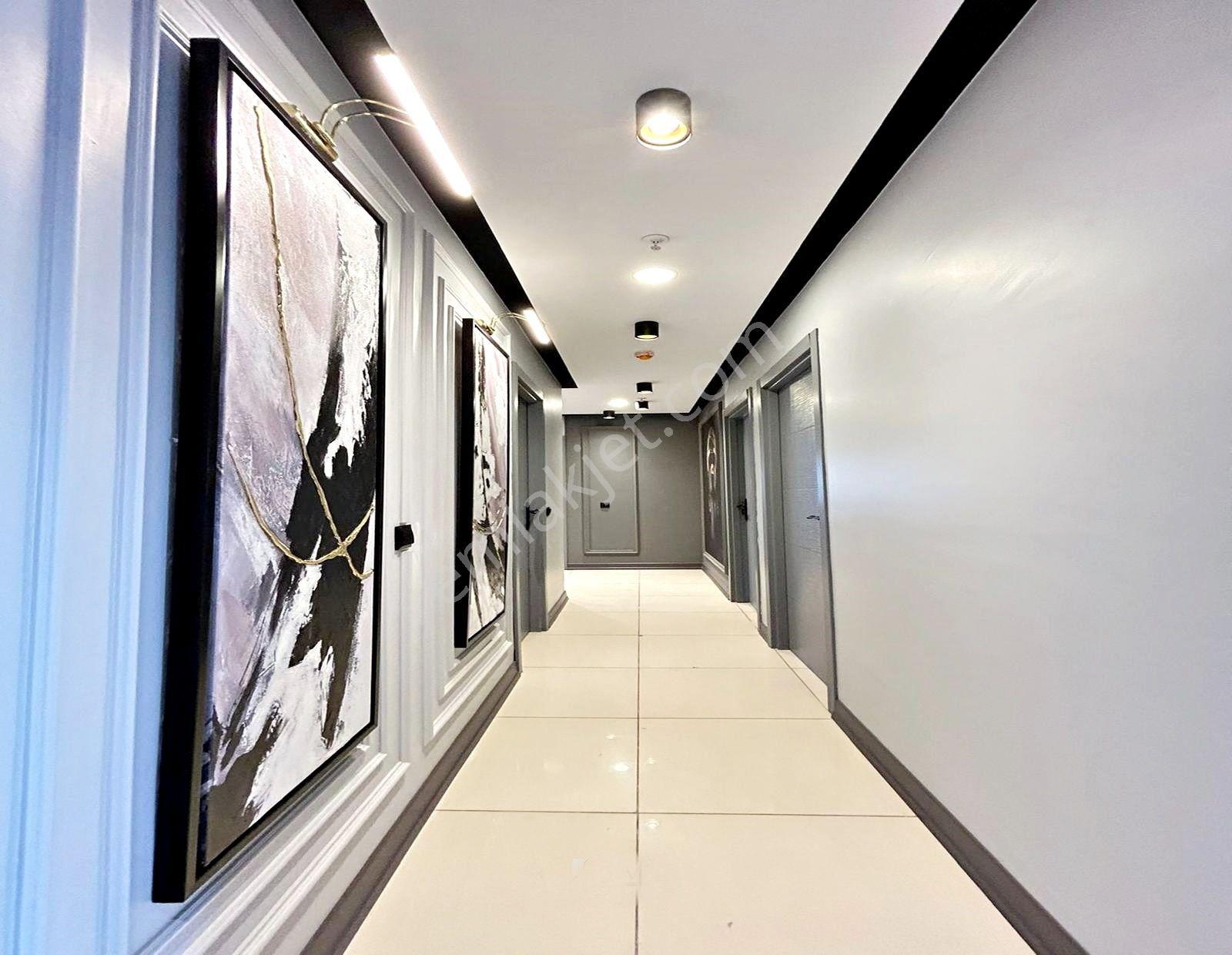 Ultra Lux Site İçinde Yüksek Kira Garantili Satılık 3+1 Balkonlu - Görsel 23
