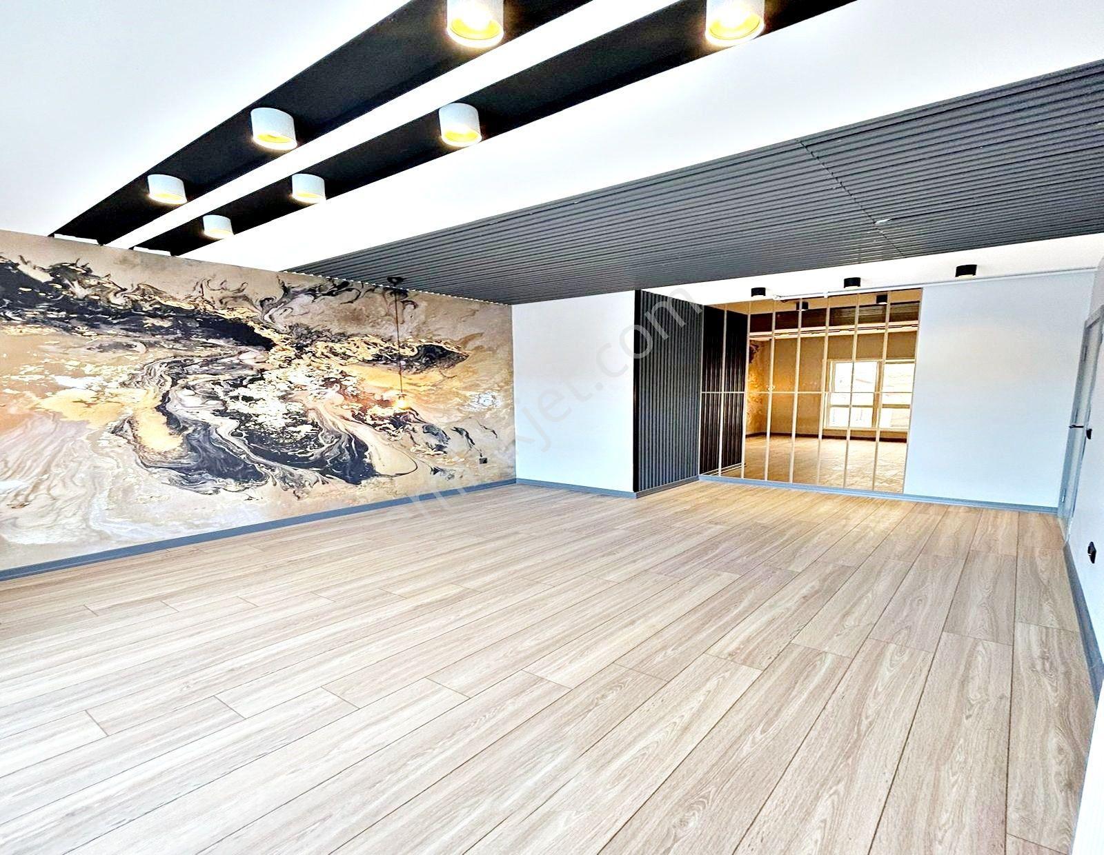 Ultra Lux Site İçinde Yüksek Kira Garantili Satılık 3+1 Balkonlu - Görsel 6
